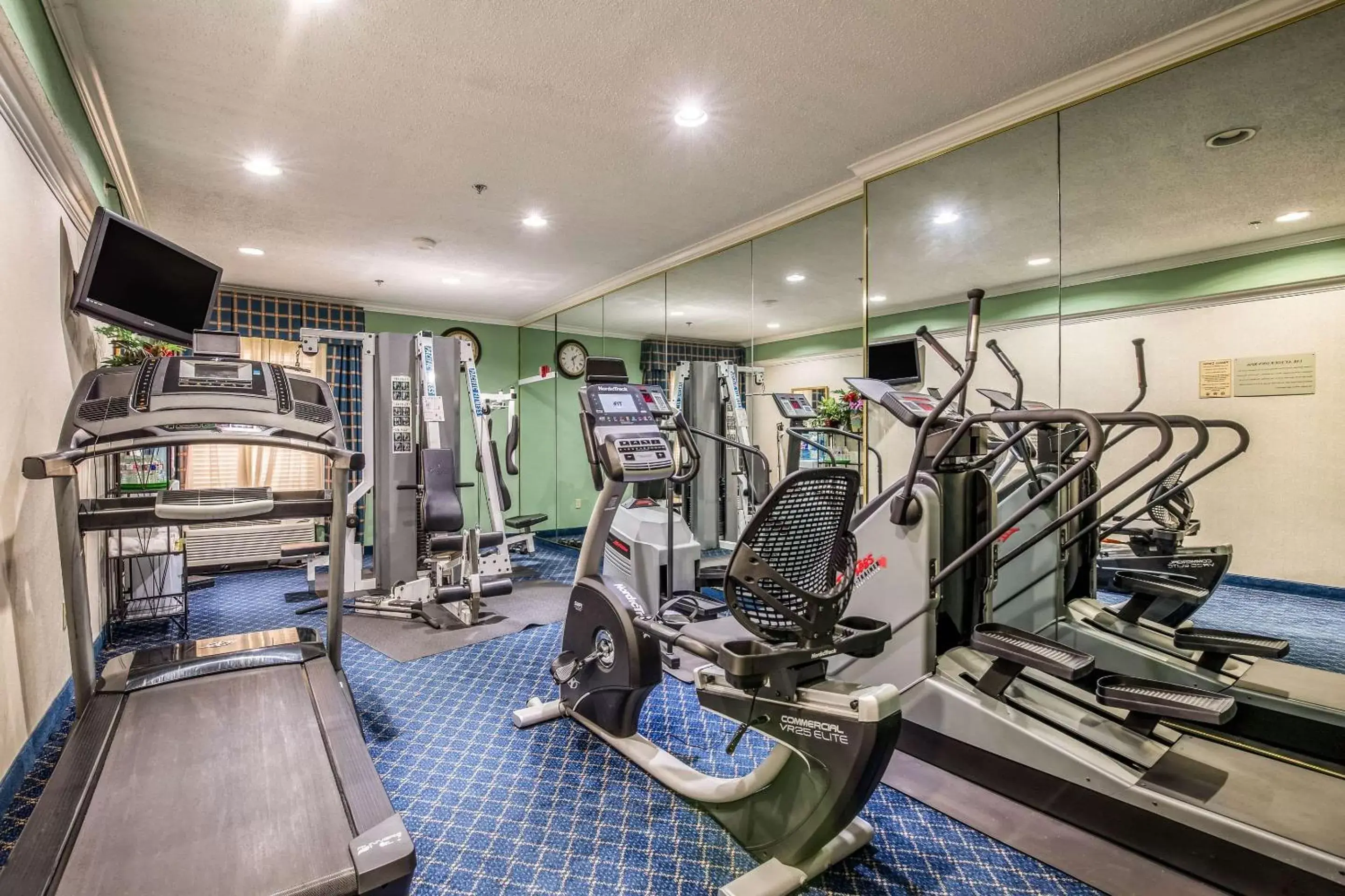 Fitness centre/facilities, Fitness Center/Facilities in Quality Inn and Suites Seabrook - NASA - Kemah