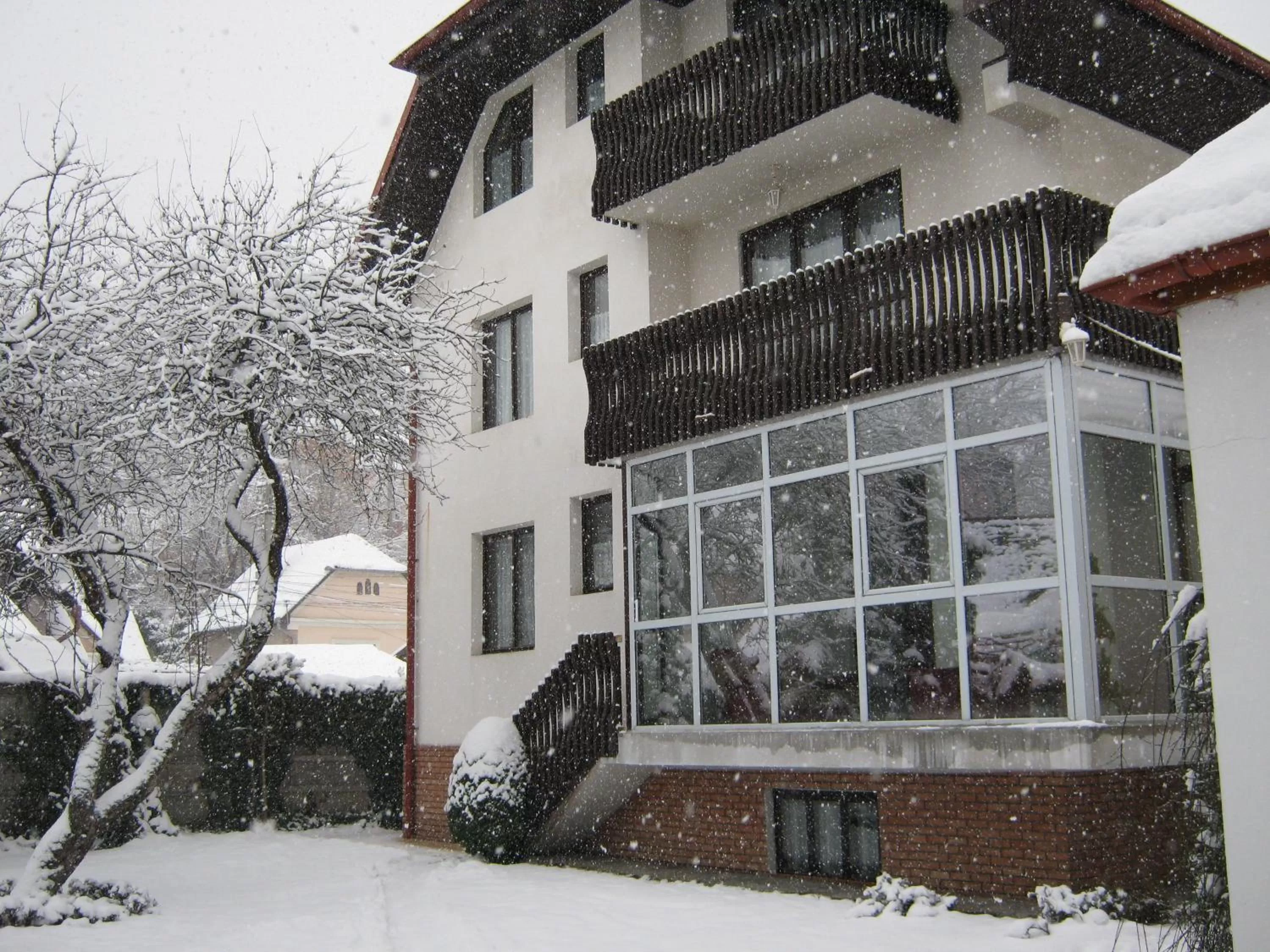 Property building in Csaki Vendeghaz