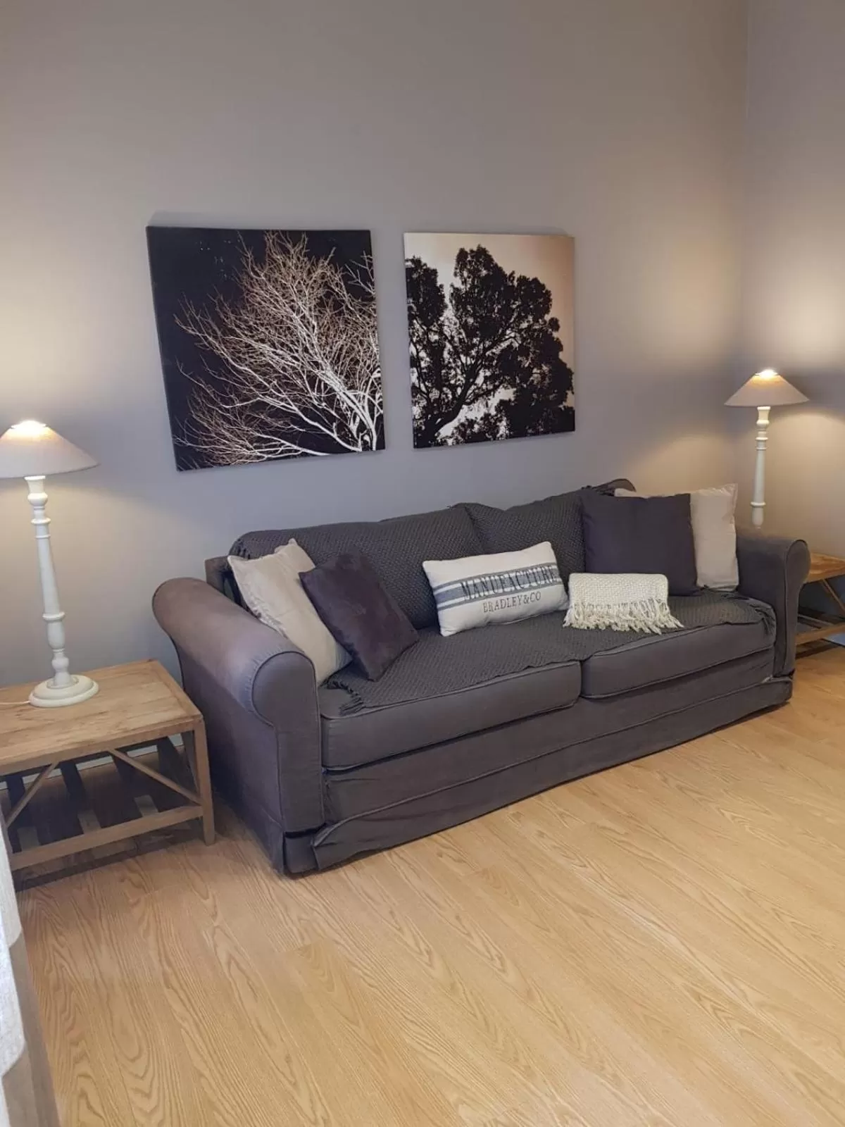 Photo of the whole room in Maxim