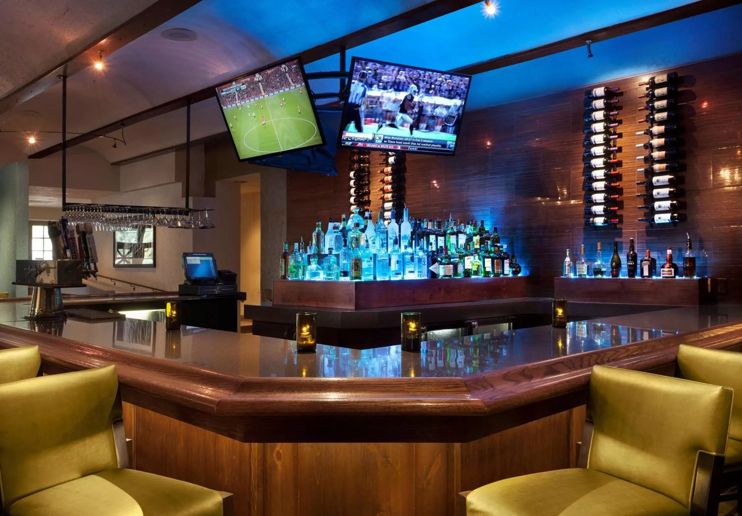 Restaurant/places to eat, Lounge/Bar in Embassy Suites by Hilton Phoenix Tempe