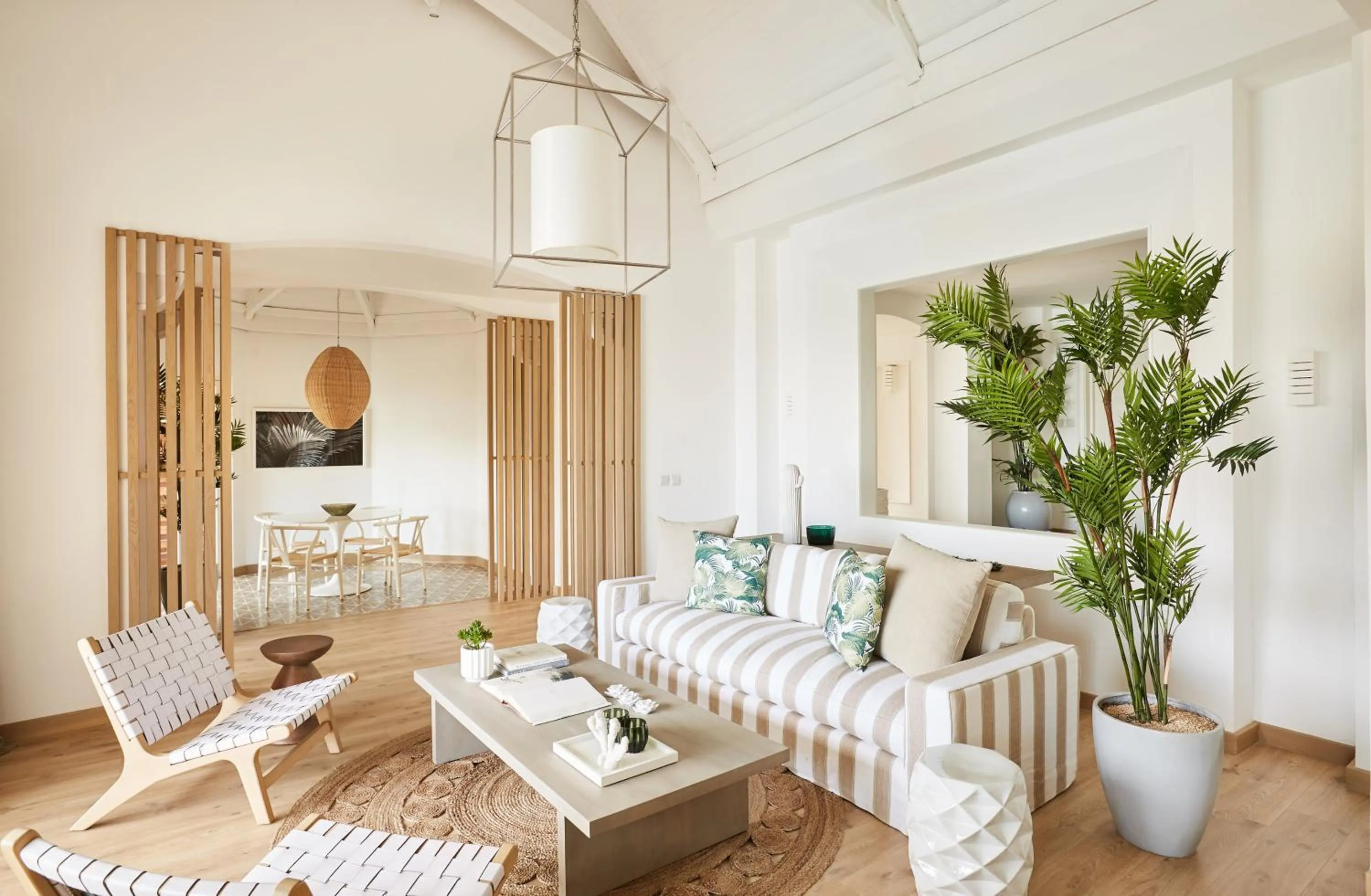 TV and multimedia in LUX* Grand Gaube Resort & Villas