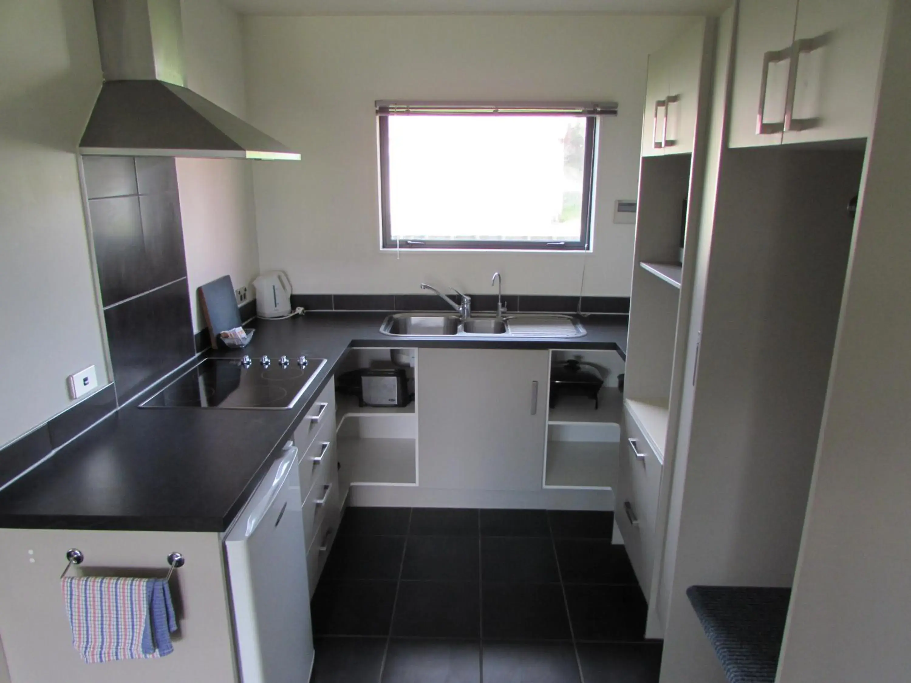 Kitchen or kitchenette, Kitchen/Kitchenette in Dunedin Holiday Park