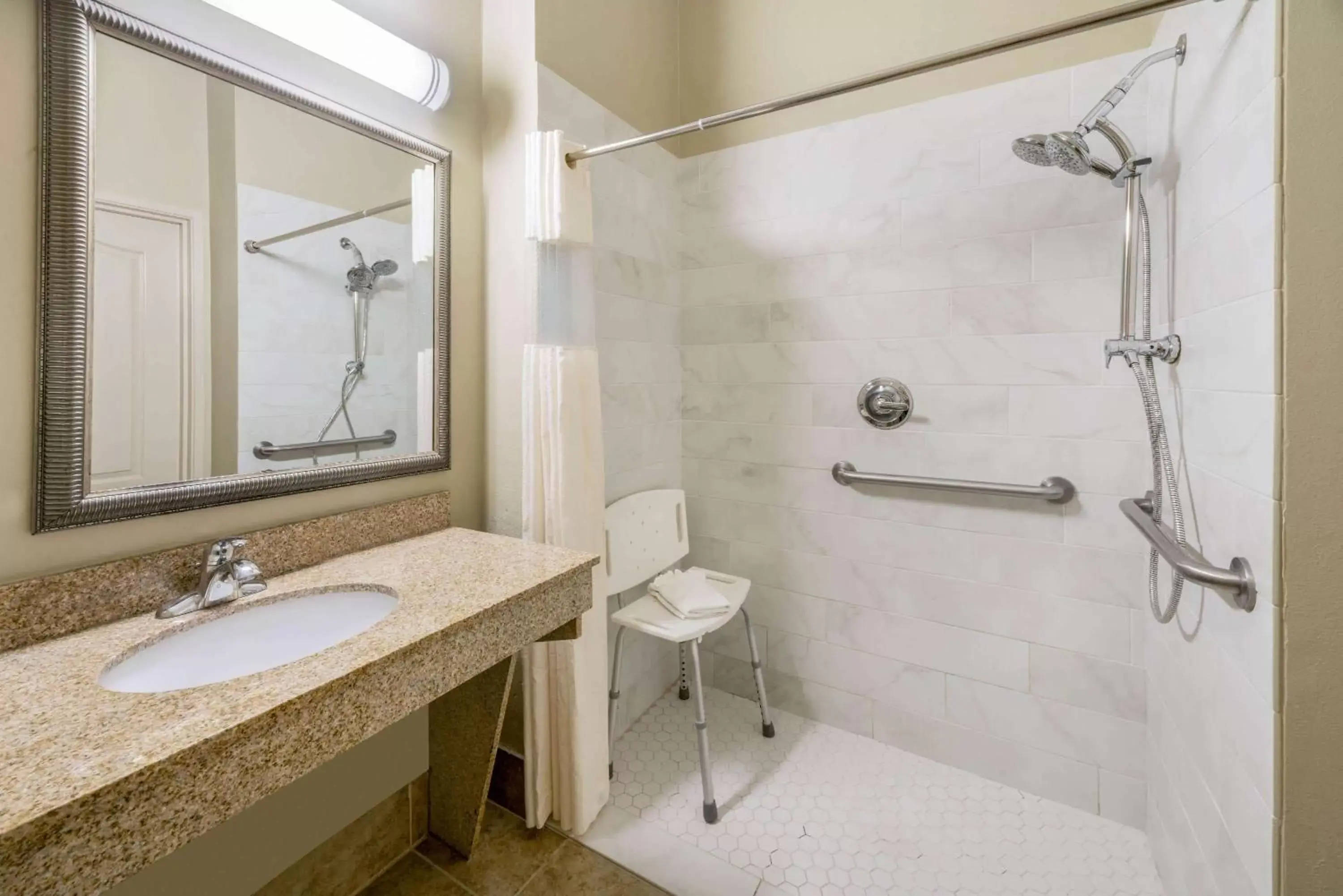 Shower, Bathroom in La Quinta Inn & Suites by Wyndham Broussard - Lafayette Area