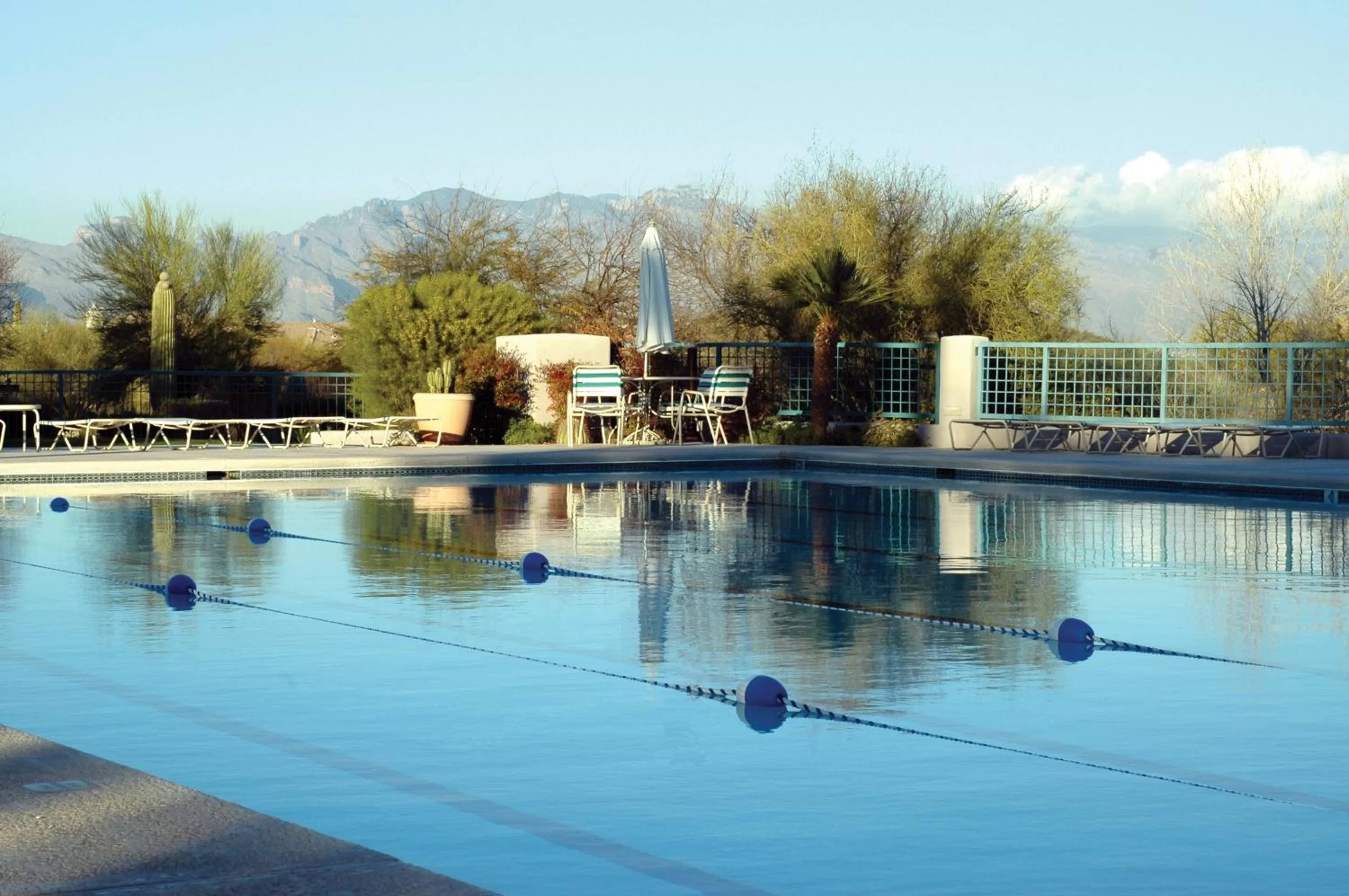 Swimming pool in Starr Pass Golf Suites