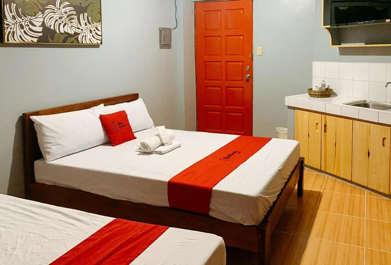 Bed in RedDoorz near Pasay Rotonda