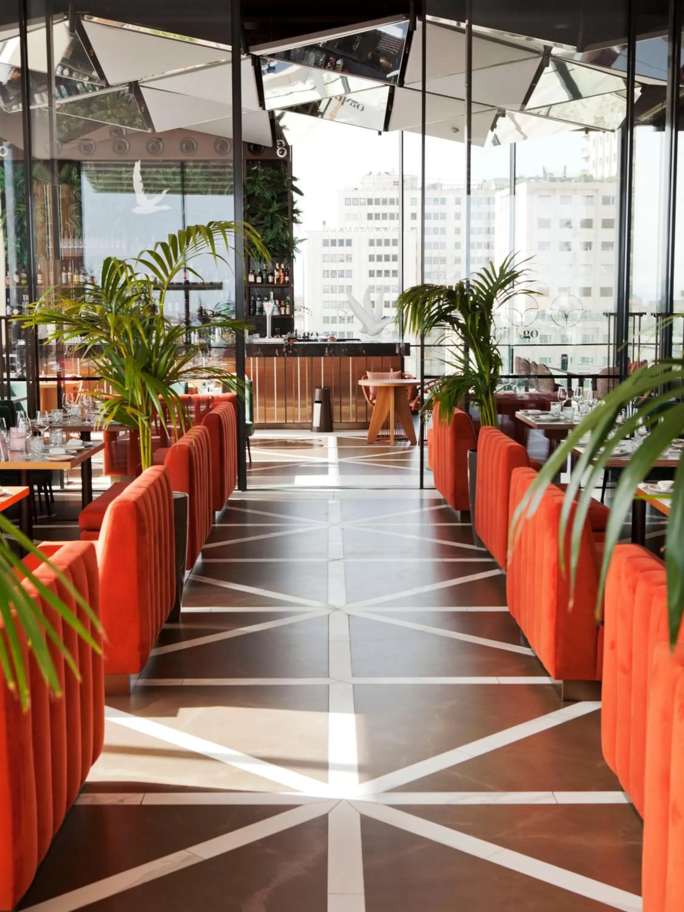 Restaurant/Places to Eat in VP Plaza España Design