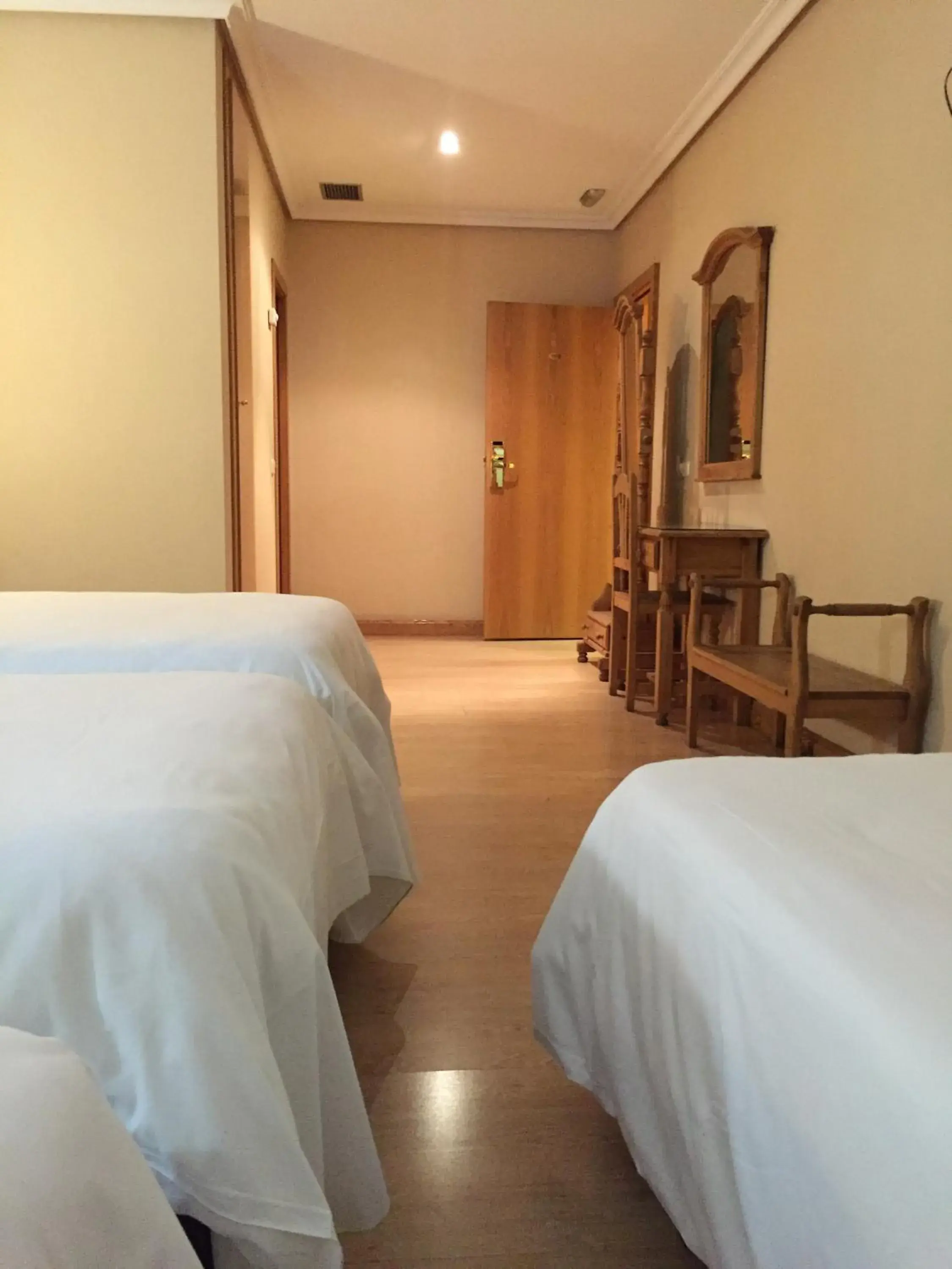 Photo of the whole room, Bed in Hotel Madrid Río