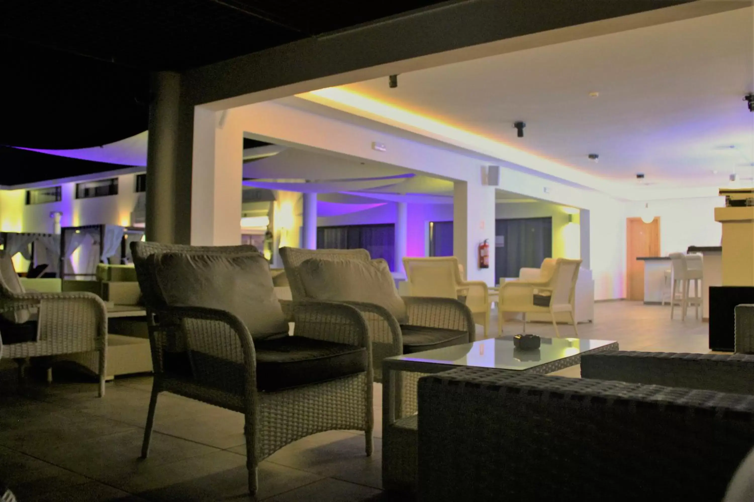 Lounge or bar, Lounge/Bar in Hotel LIVVO Budha Beach