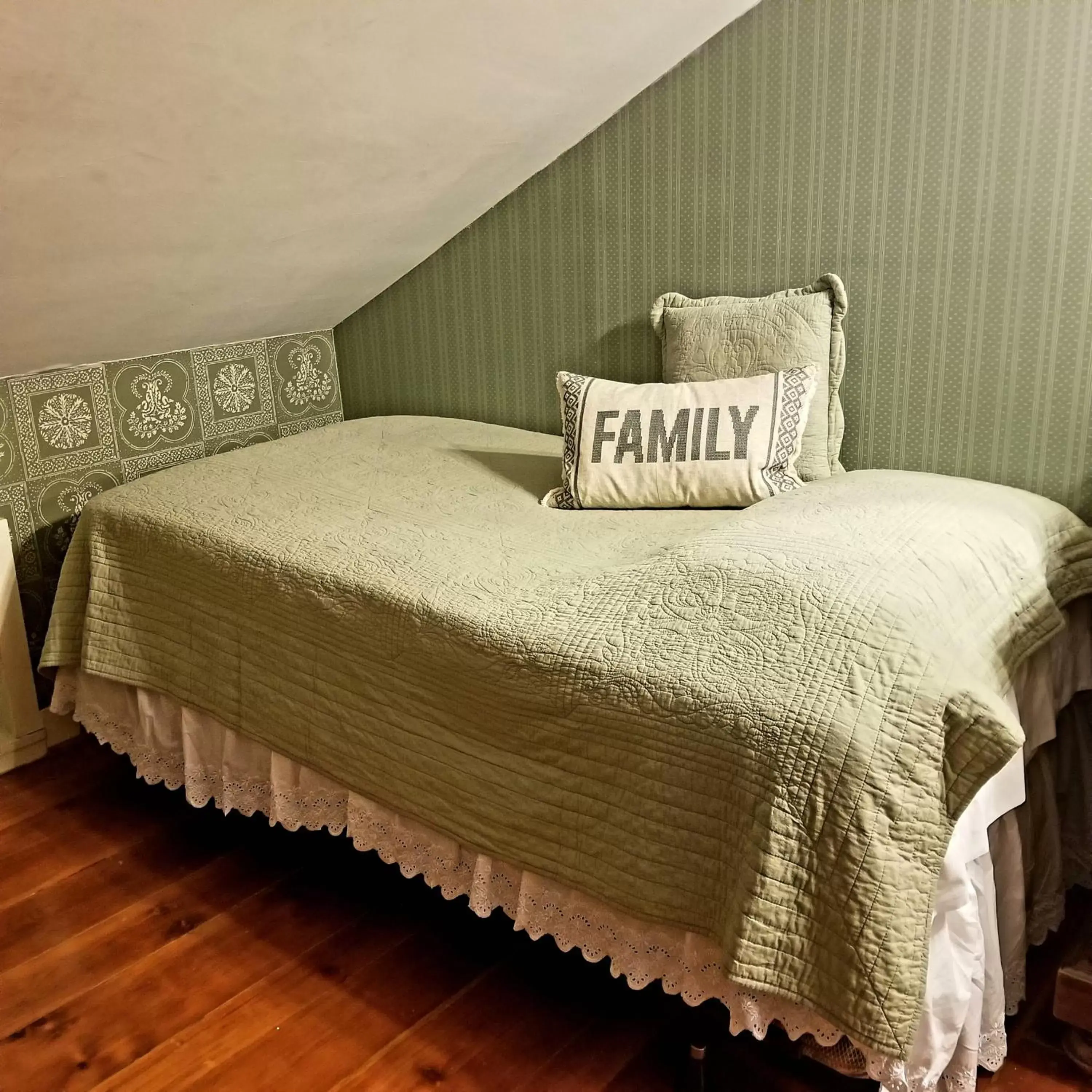 Bed in The Emig Mansion