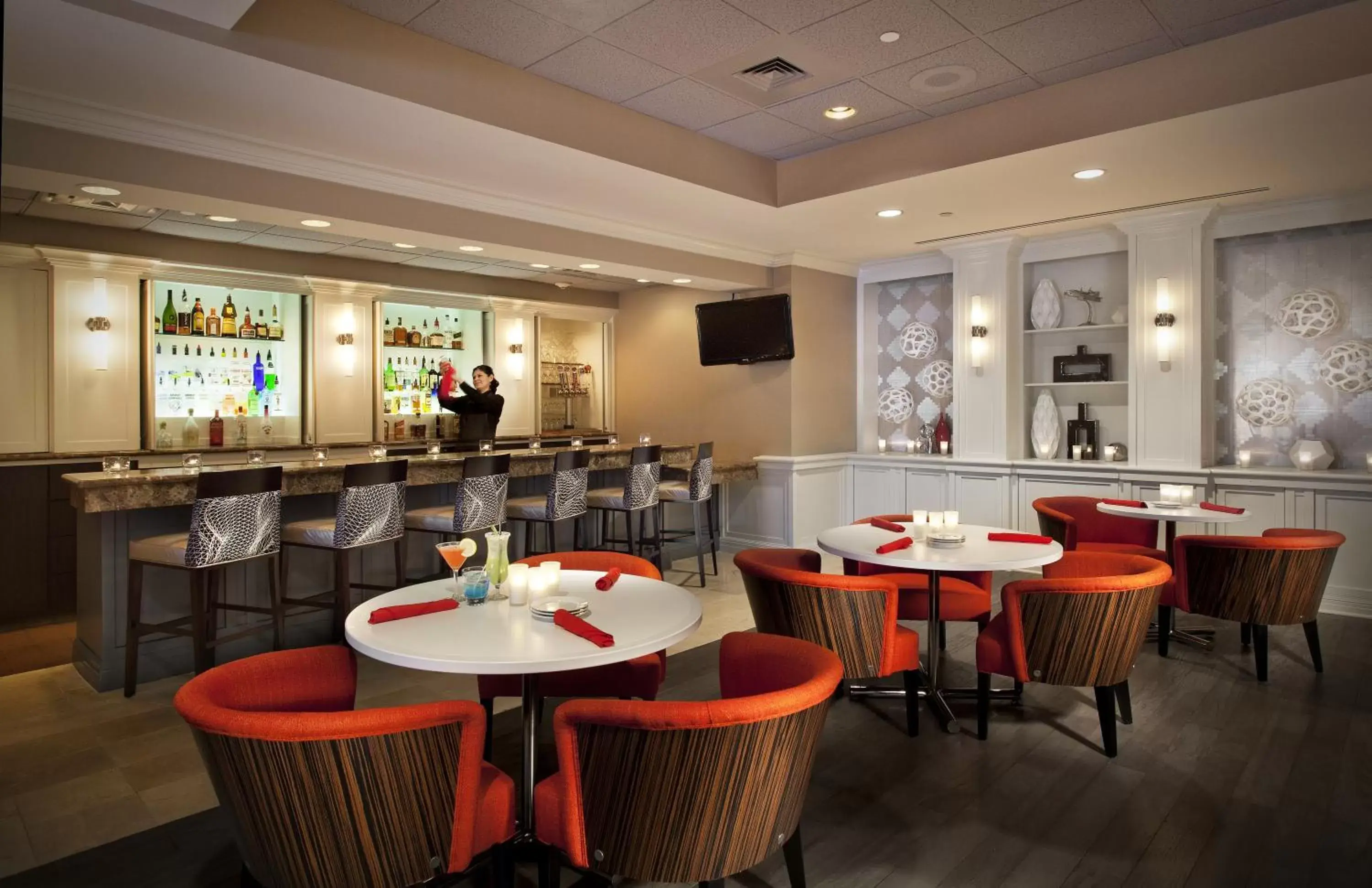 Restaurant/Places to Eat in Radisson Hotel Phoenix Airport