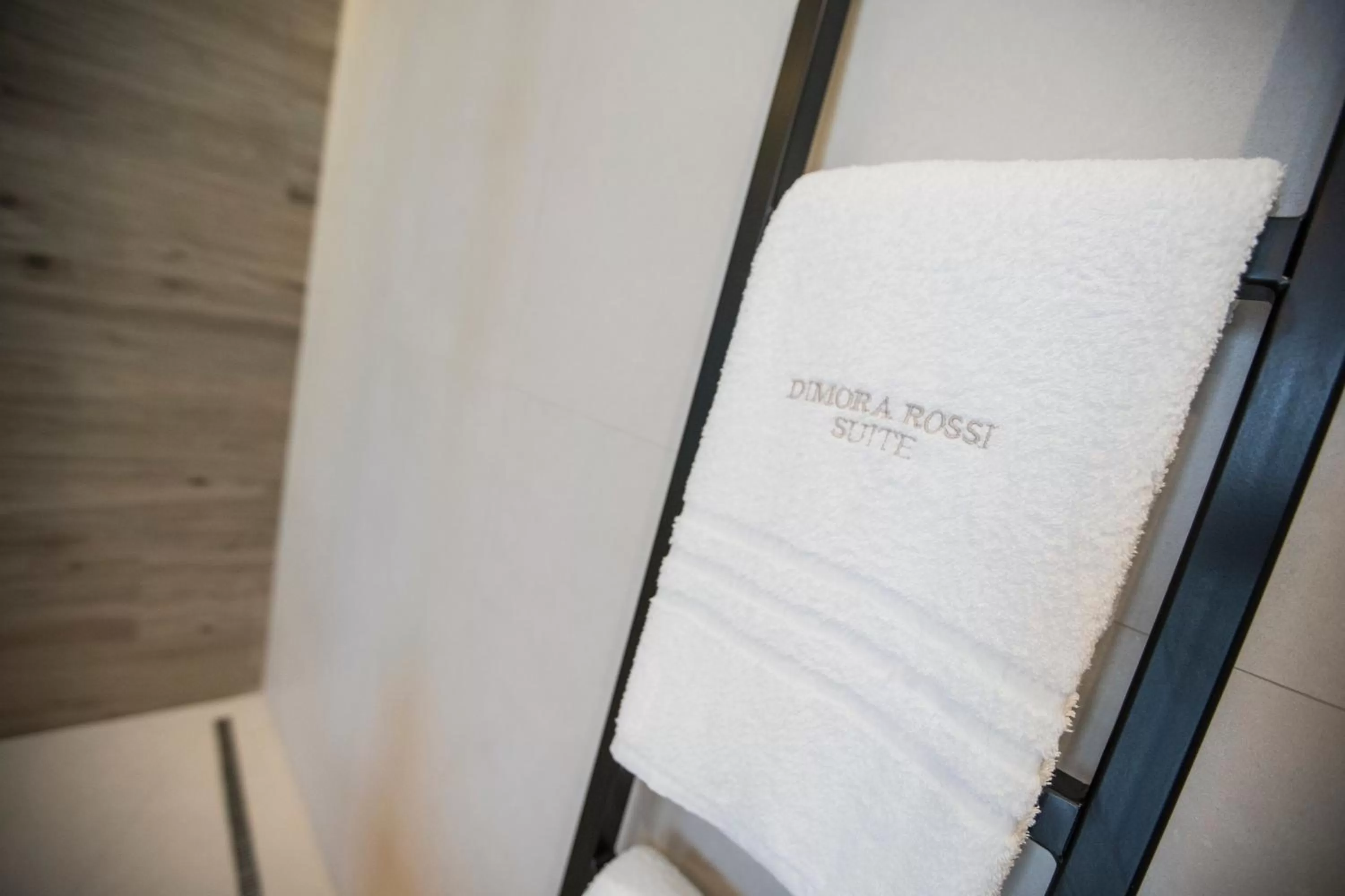 Decorative detail in Albergo Diffuso Dimora Rossi B&B