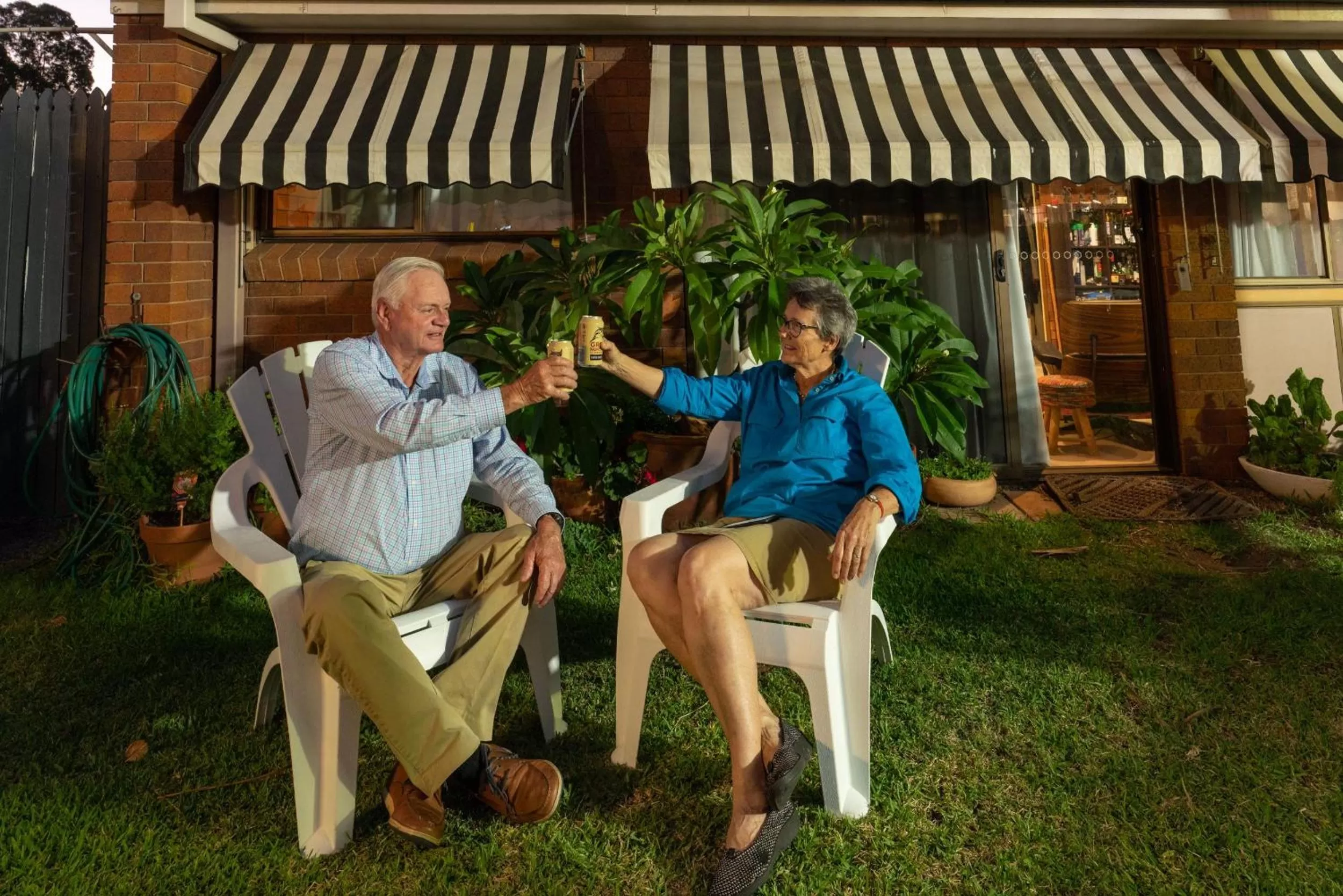 group of guests in Country Pathfinder Motor Inn
