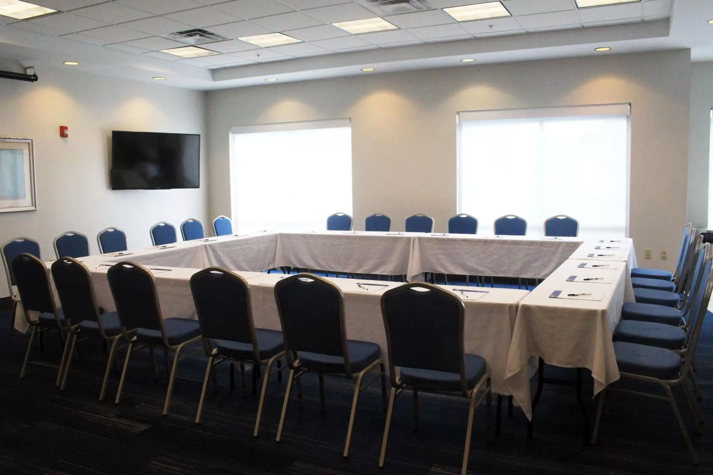 Meeting/conference room in Holiday Inn Express Leland - Wilmington Area, an IHG Hotel