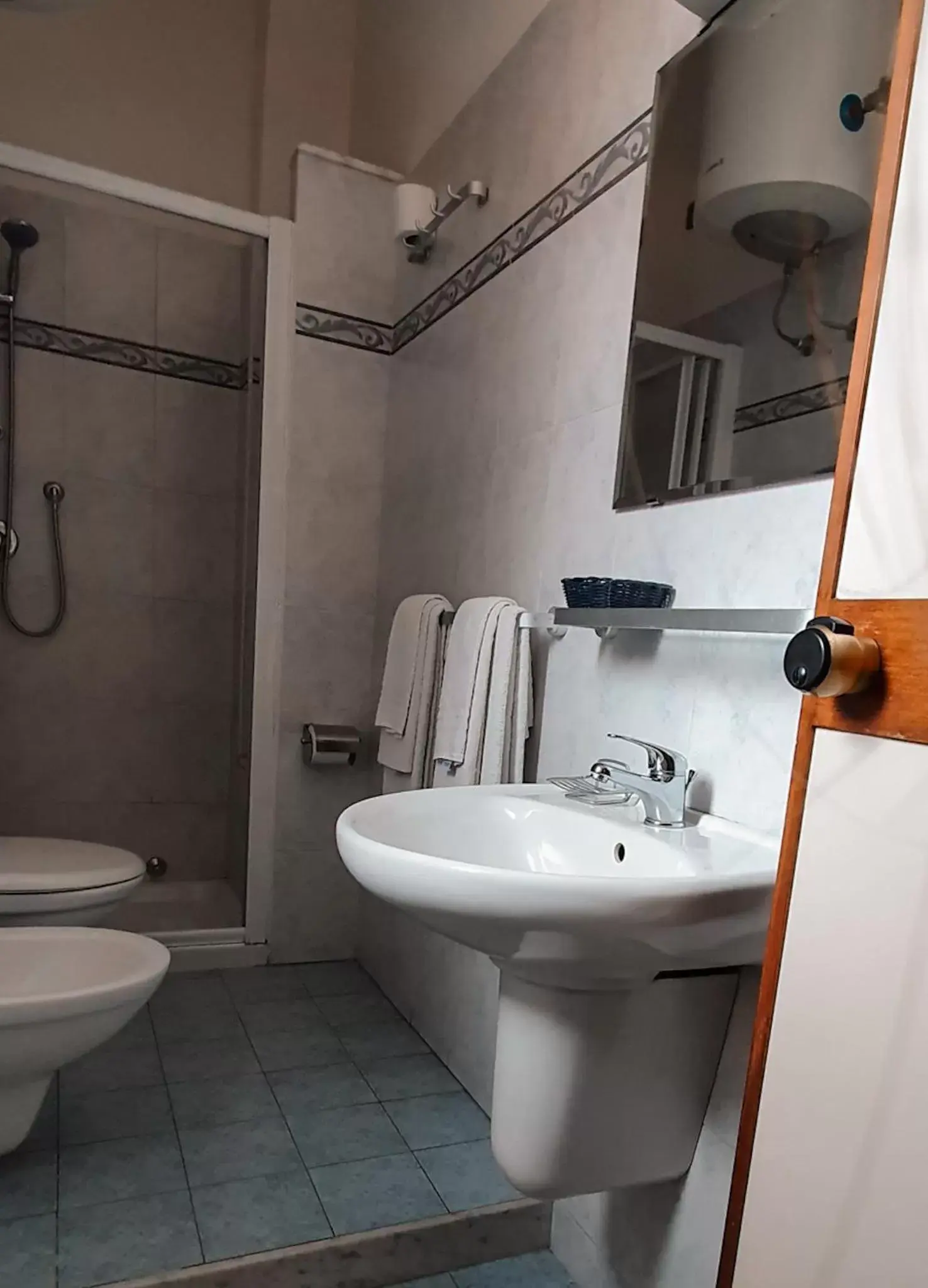 Bathroom in Hotel mediterraneo
