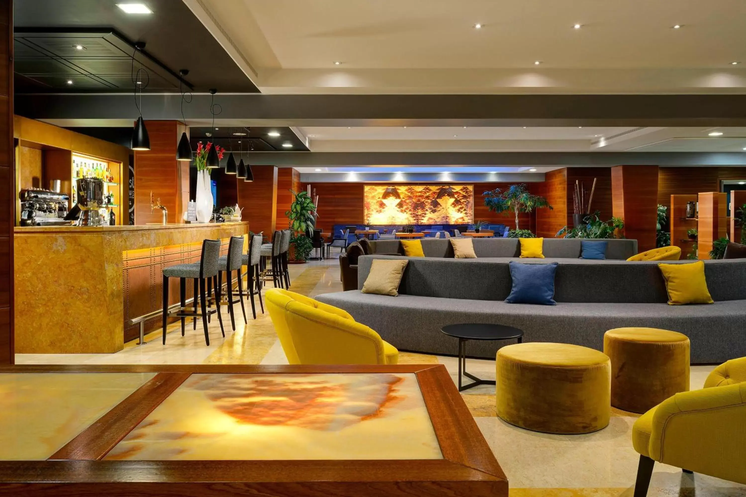 Lobby or reception, Lounge/Bar in Four Points by Sheraton Siena