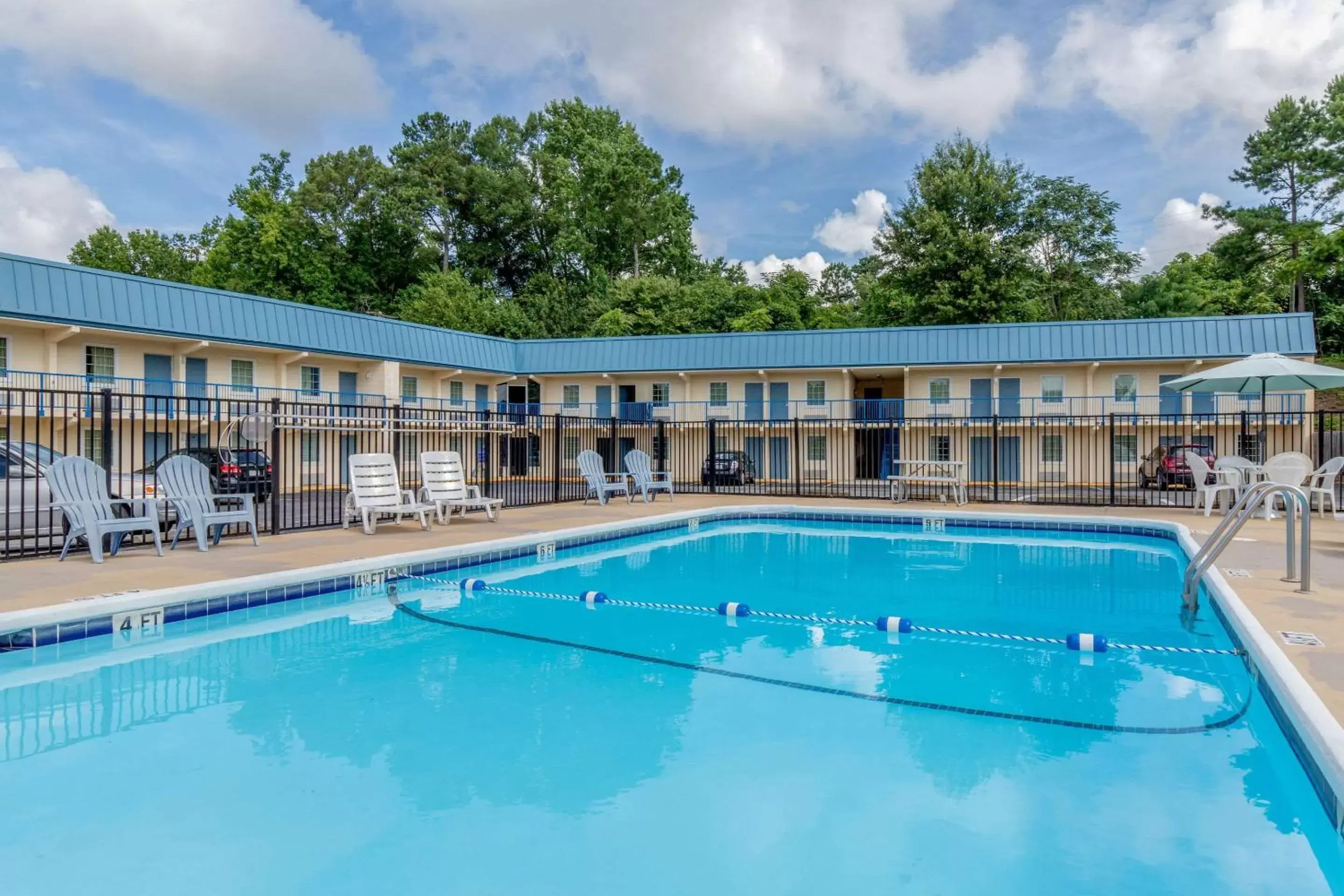 On site, Swimming Pool in Rodeway Inn