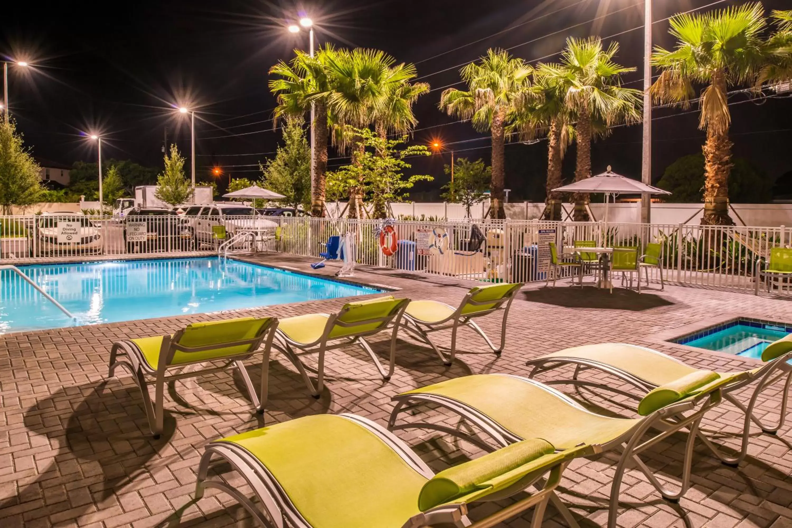 Swimming Pool in Holiday Inn Express & Suites - St. Petersburg - Madeira Beach, an IHG Hotel