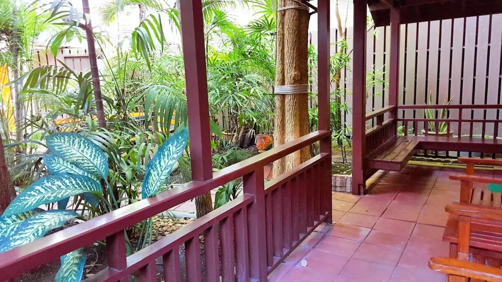 Balcony/Terrace in Birds and Bees Resort