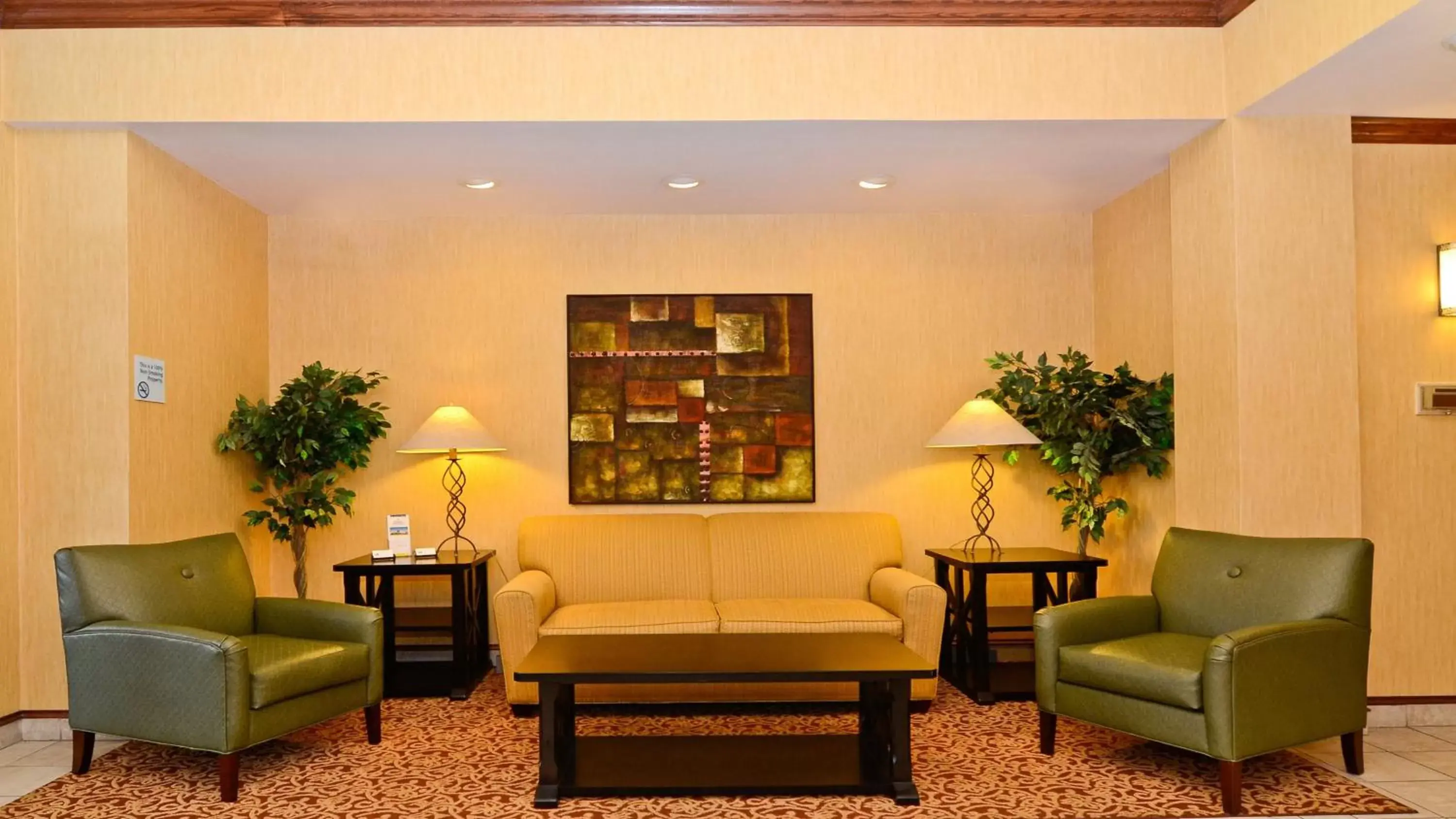Property building, Seating Area in Holiday Inn Express Hotel & Suites Fort Atkinson, an IHG Hotel
