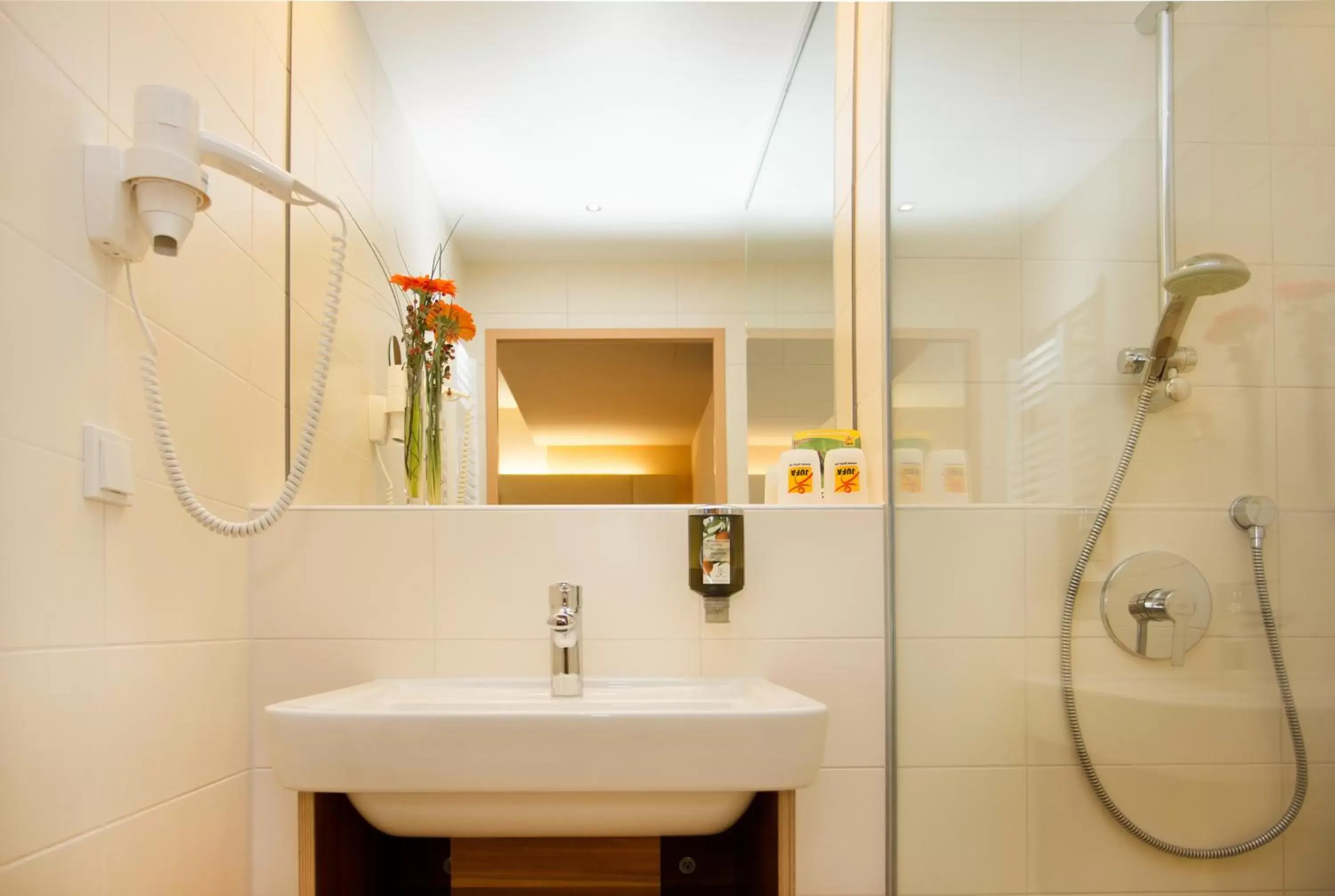 Shower, Bathroom in JUFA Hotel Wien