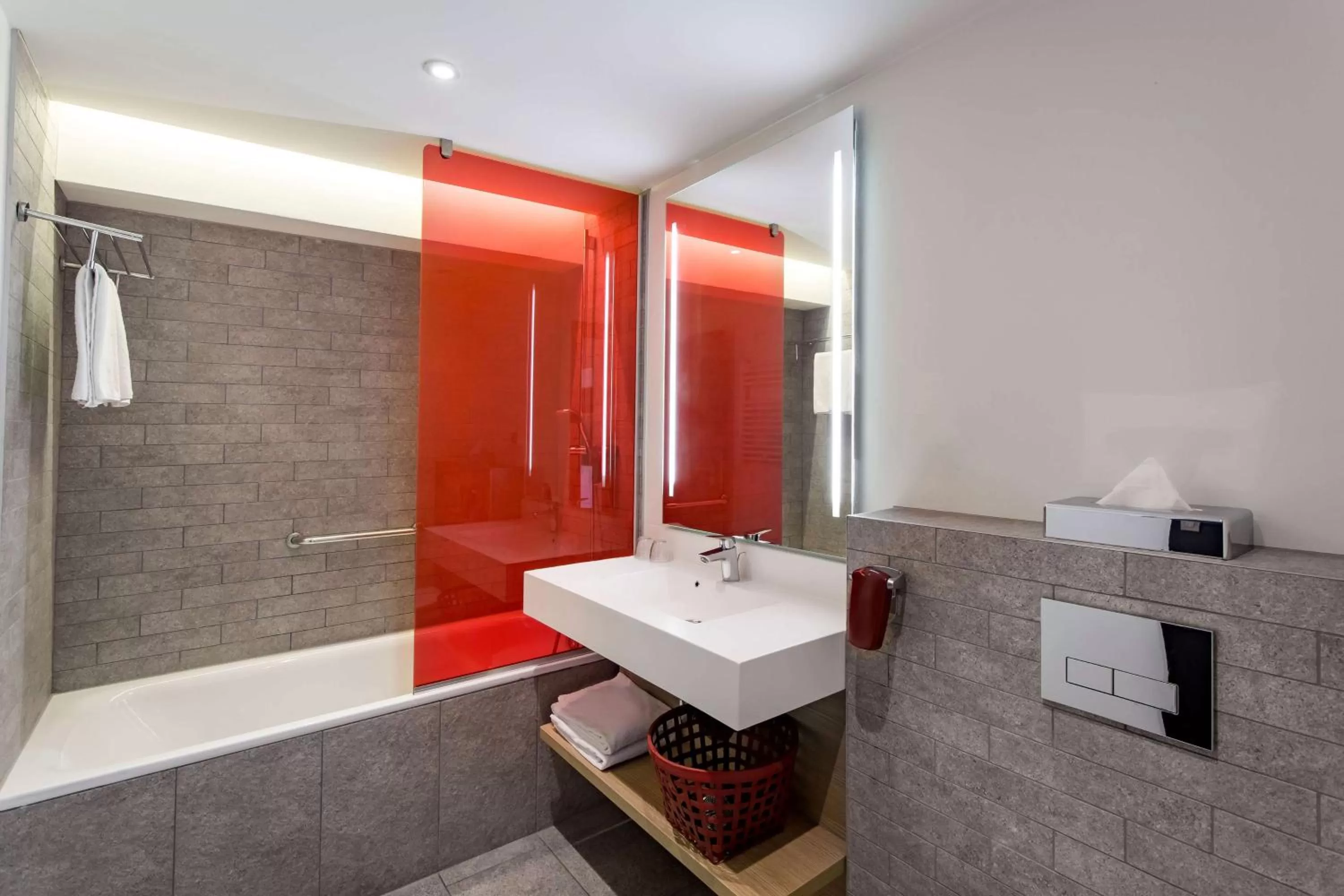 Bathroom in Park Inn by Radisson Bucharest Hotel & Residence