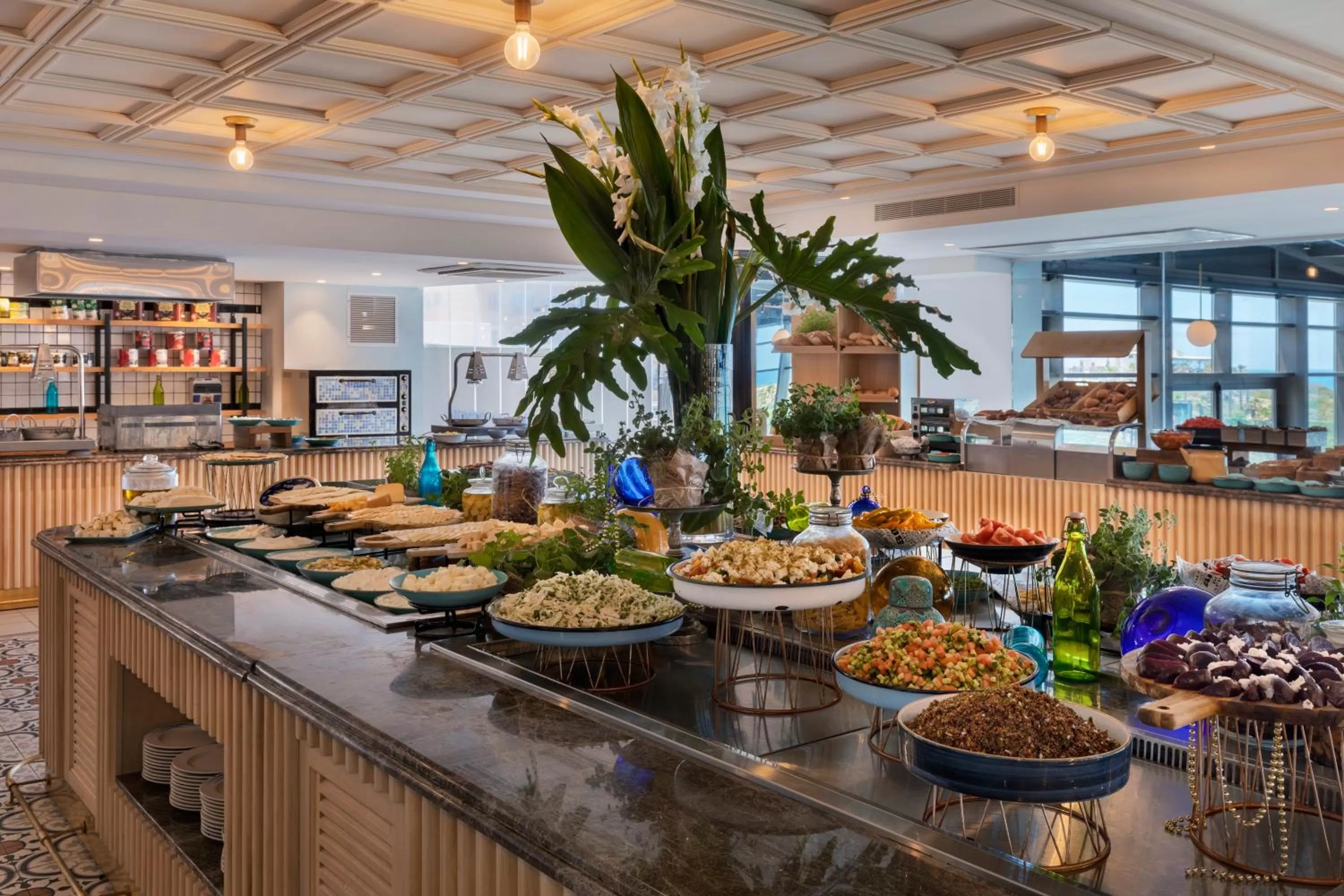 Food and drinks in Resort Hadera by Jacob Hotels