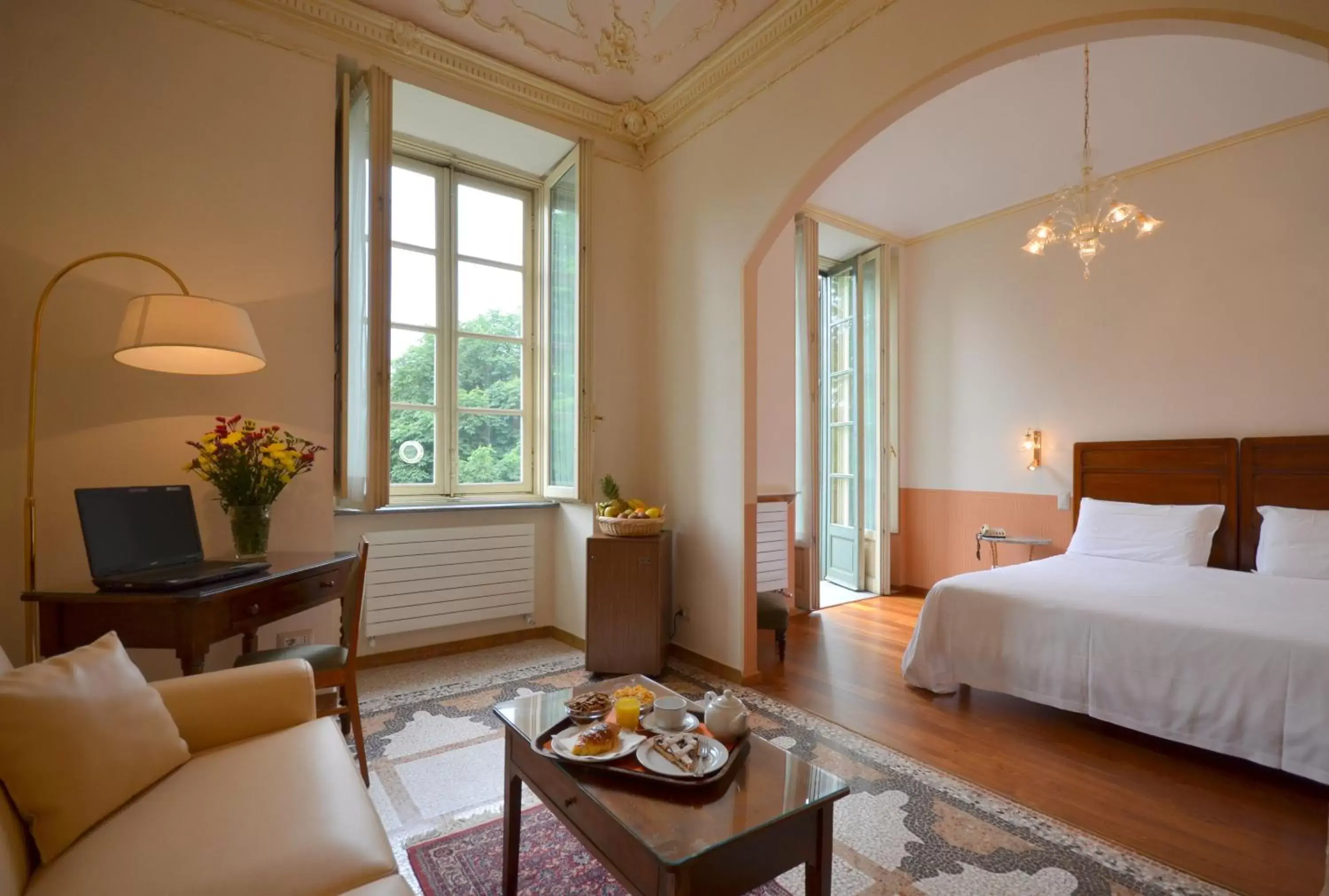 Triple Room in Hotel Roma e Rocca Cavour