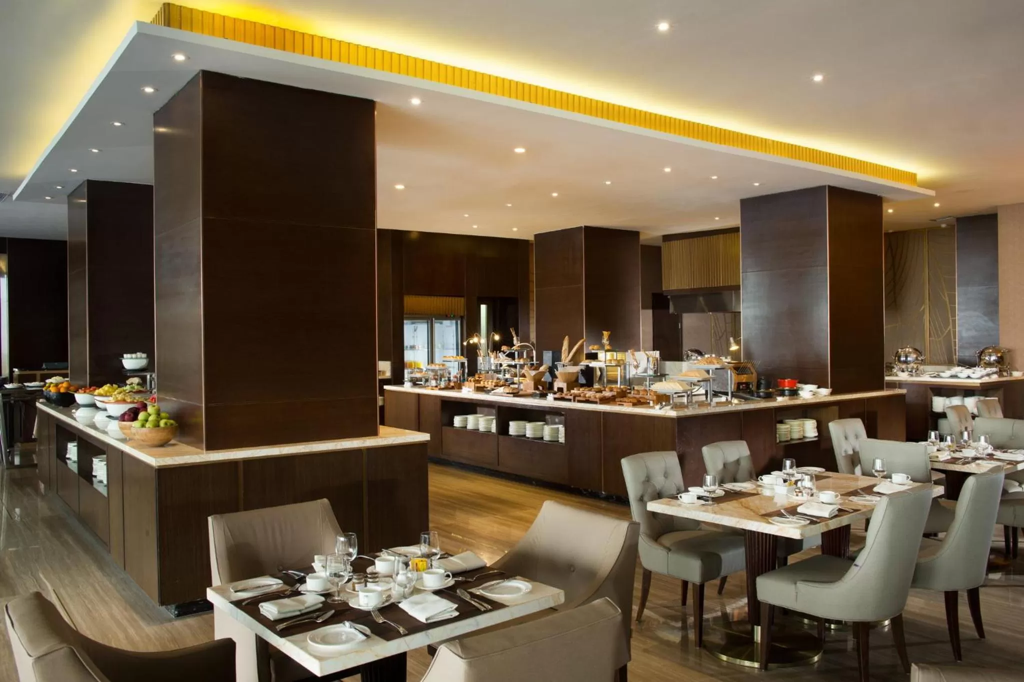 Restaurant/places to eat in InterContinental Bandung Dago Pakar by IHG