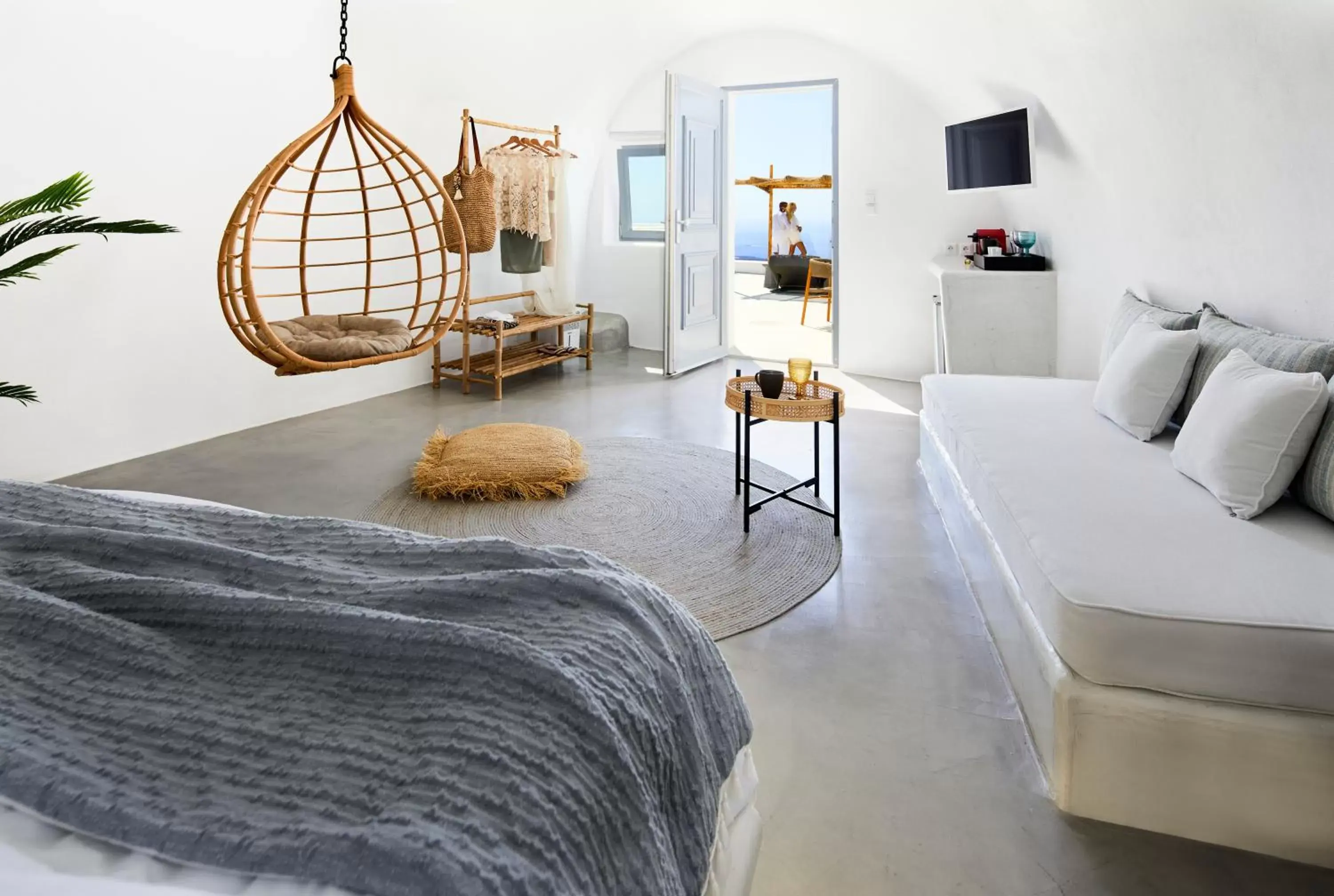 Seating area, Bed in U & ME SUITES Seating area, Bed in U & ME SUITES