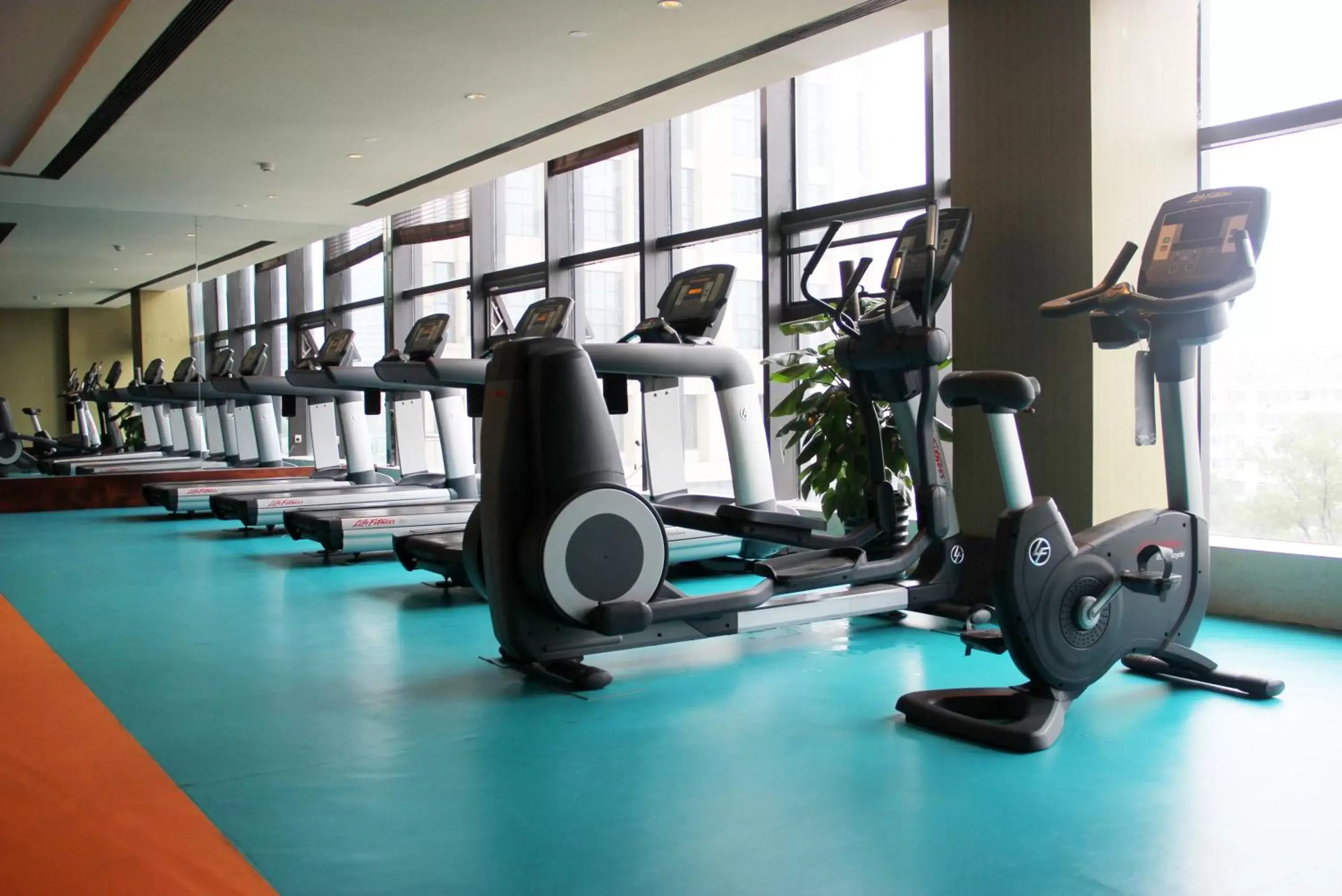 Fitness centre/facilities, Fitness Center/Facilities in Crowne Plaza Hefei, an IHG Hotel