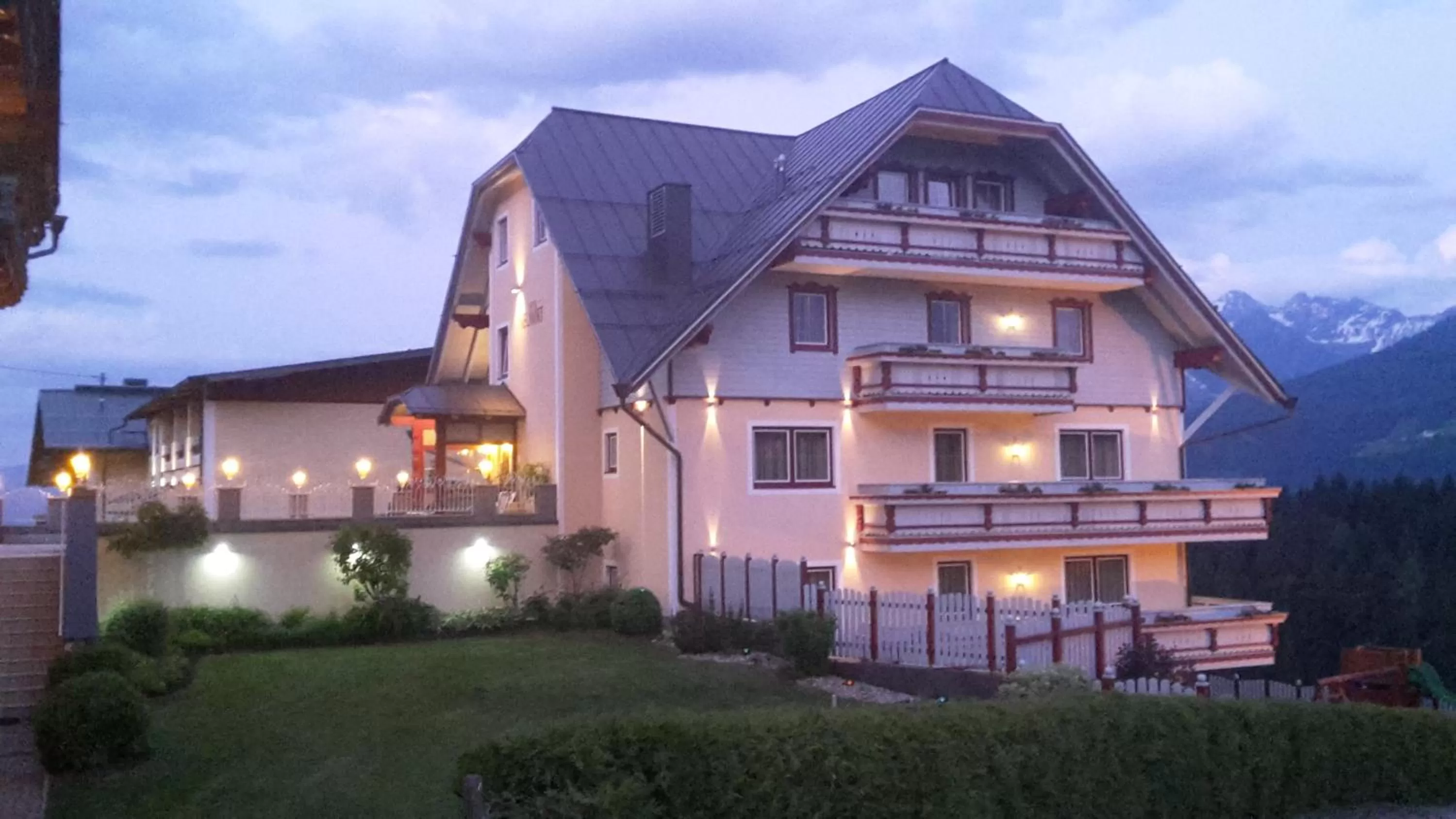 Property building in Hotel Neuwirt