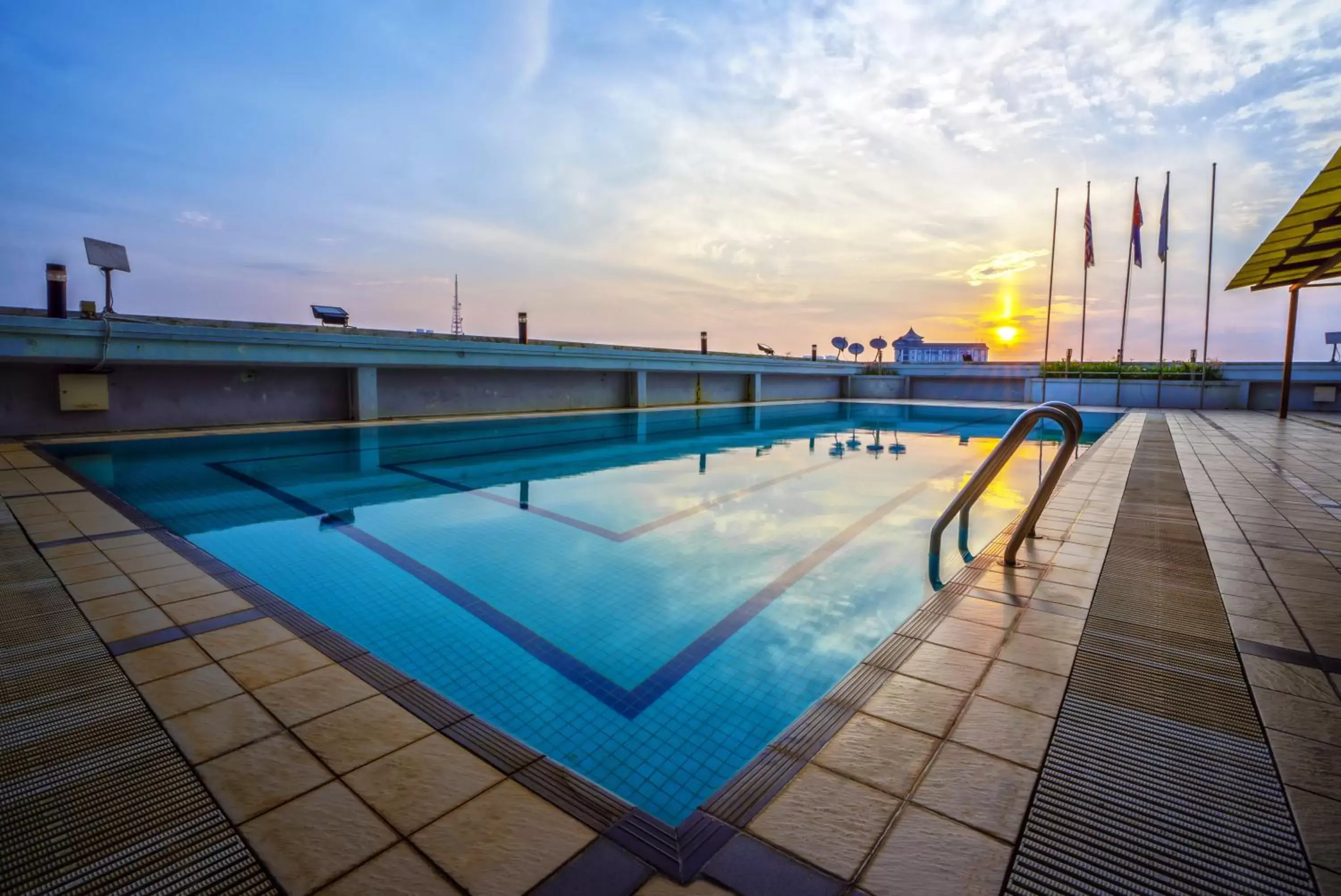 Swimming Pool in Crystal Crown Hotel JB