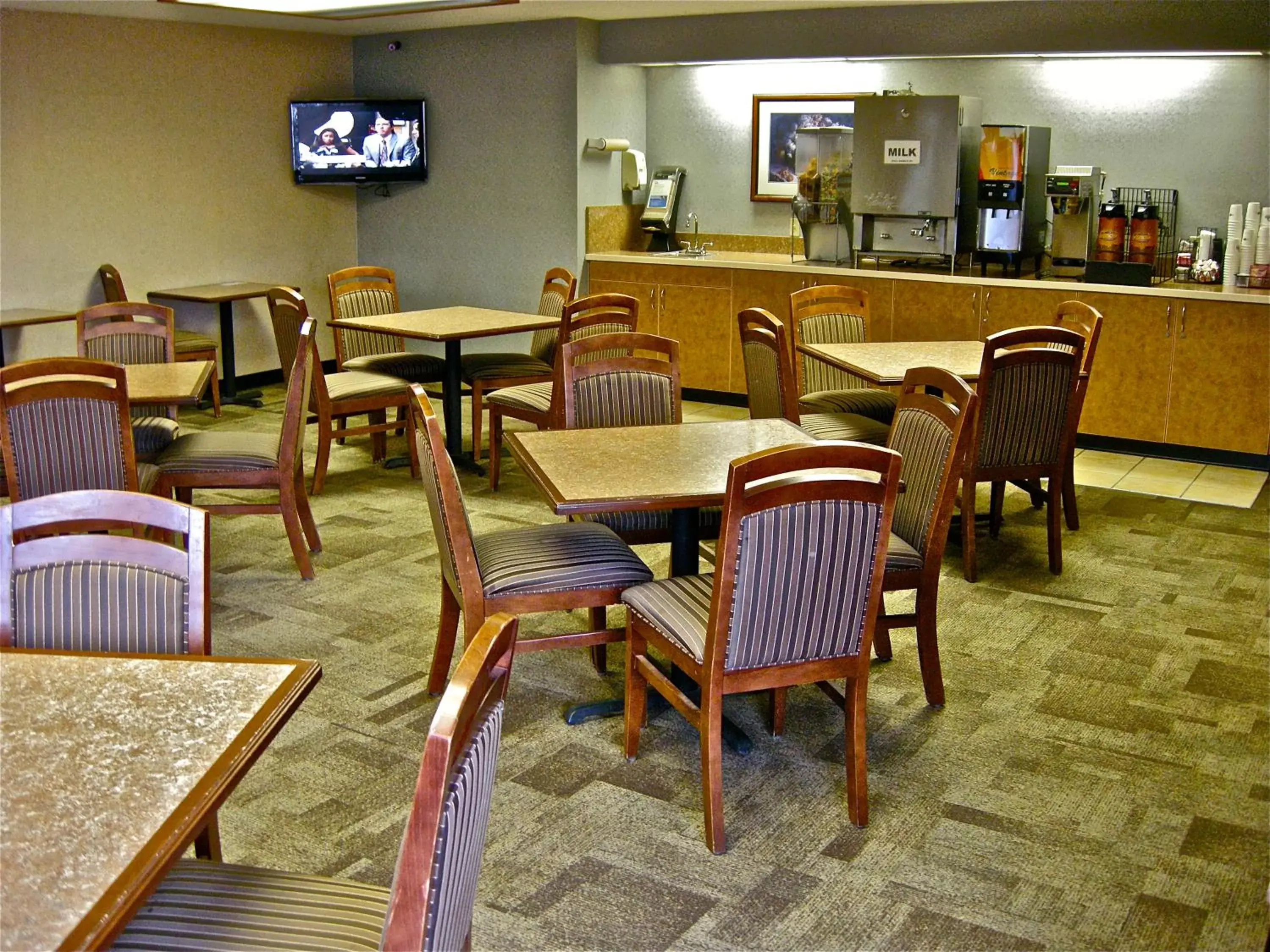 Restaurant/Places to Eat in Days Inn by Wyndham Coeur d'Alene