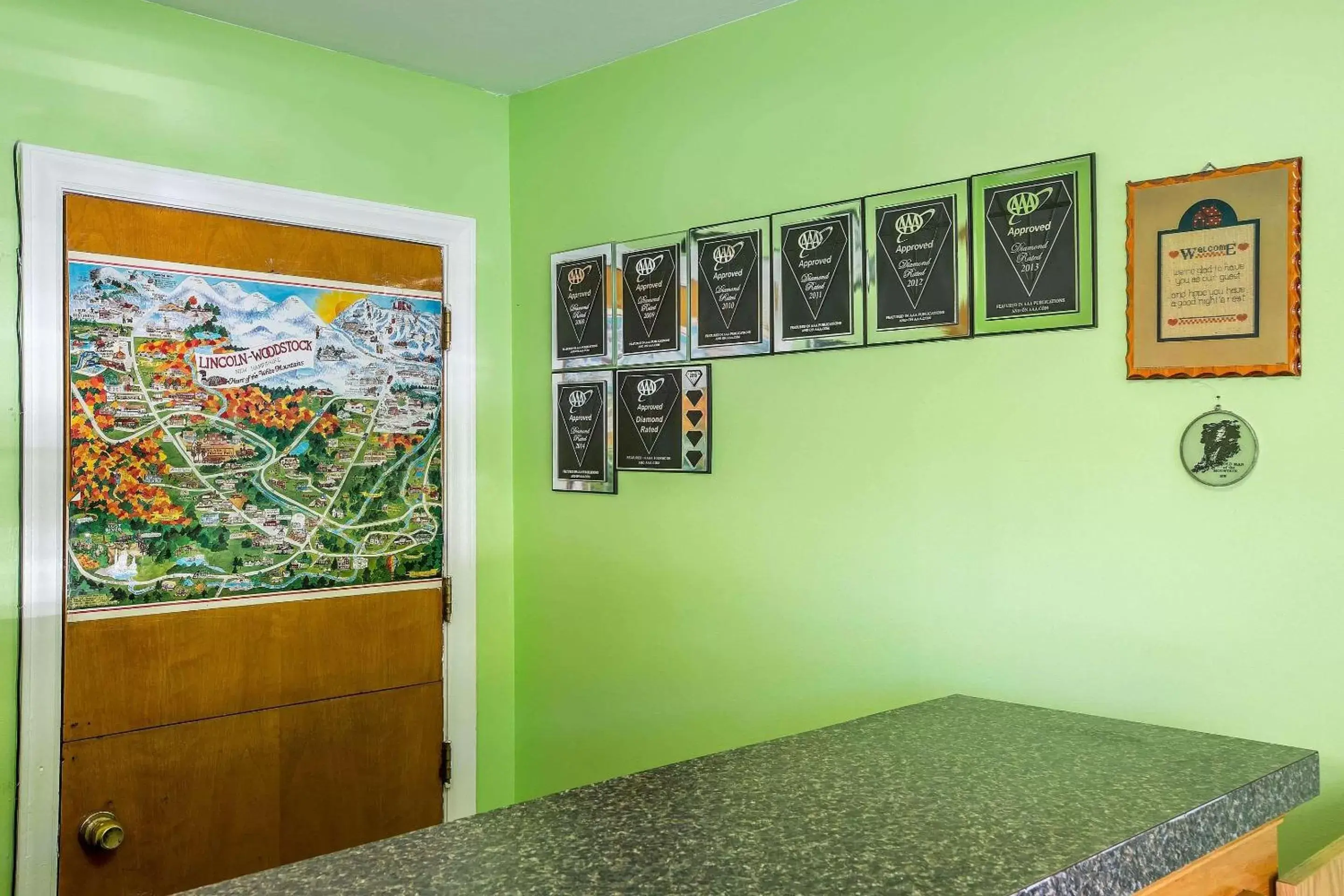 Lobby or reception in Rodeway Inn Lincoln I-93 Lobby or reception in Rodeway Inn Lincoln I-93