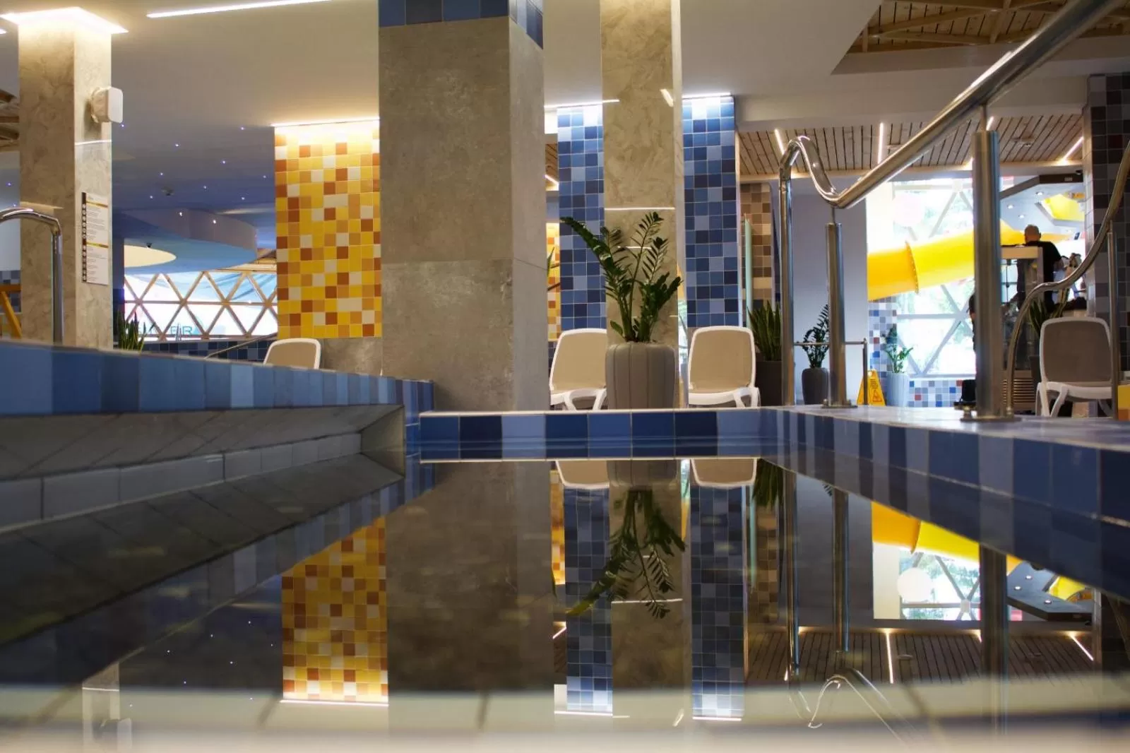 Swimming pool in HOTEL CRYSTAL WELLNESS & SPA superior