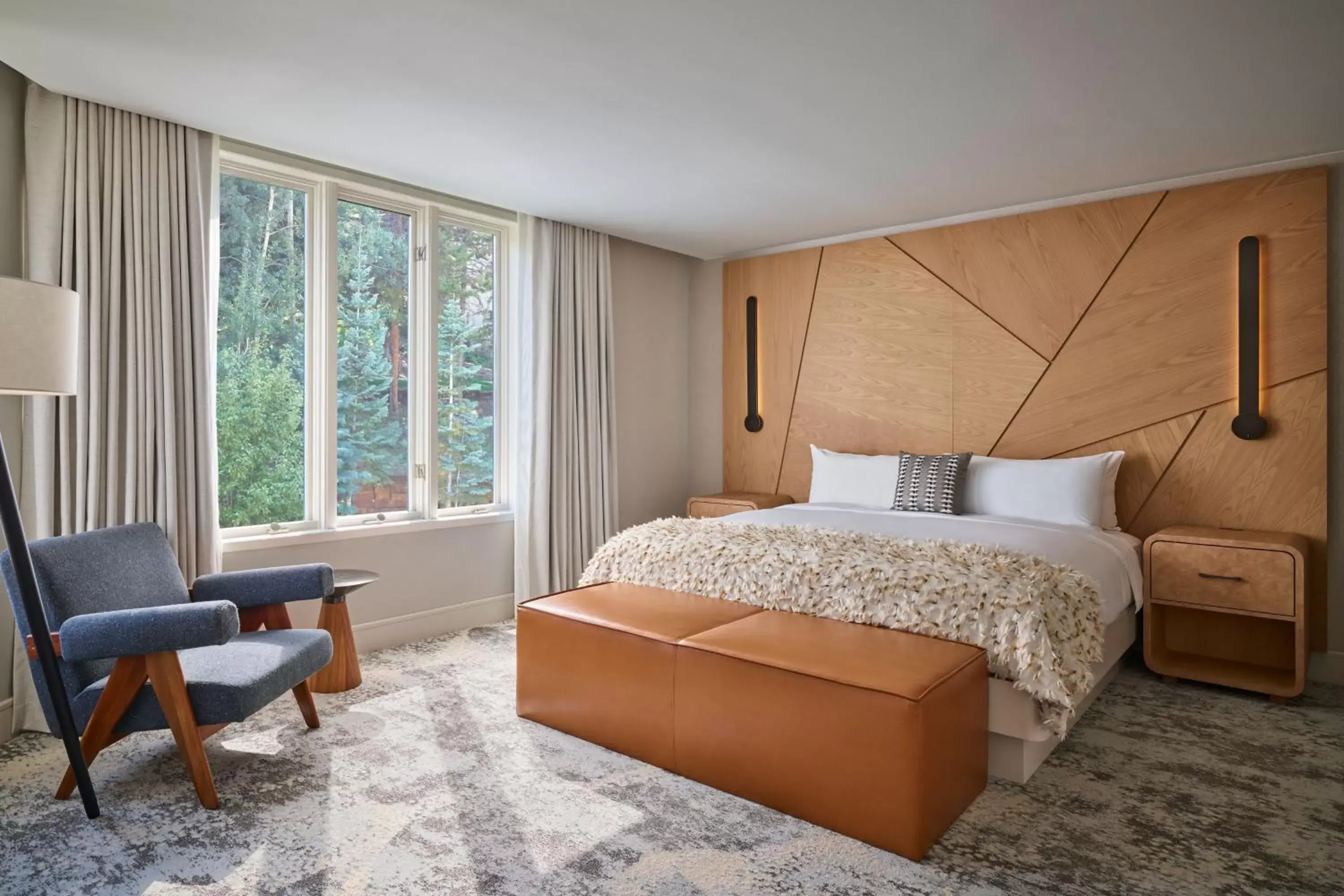 Bedroom, Bed in Viewline Resort Snowmass, Autograph Collection
