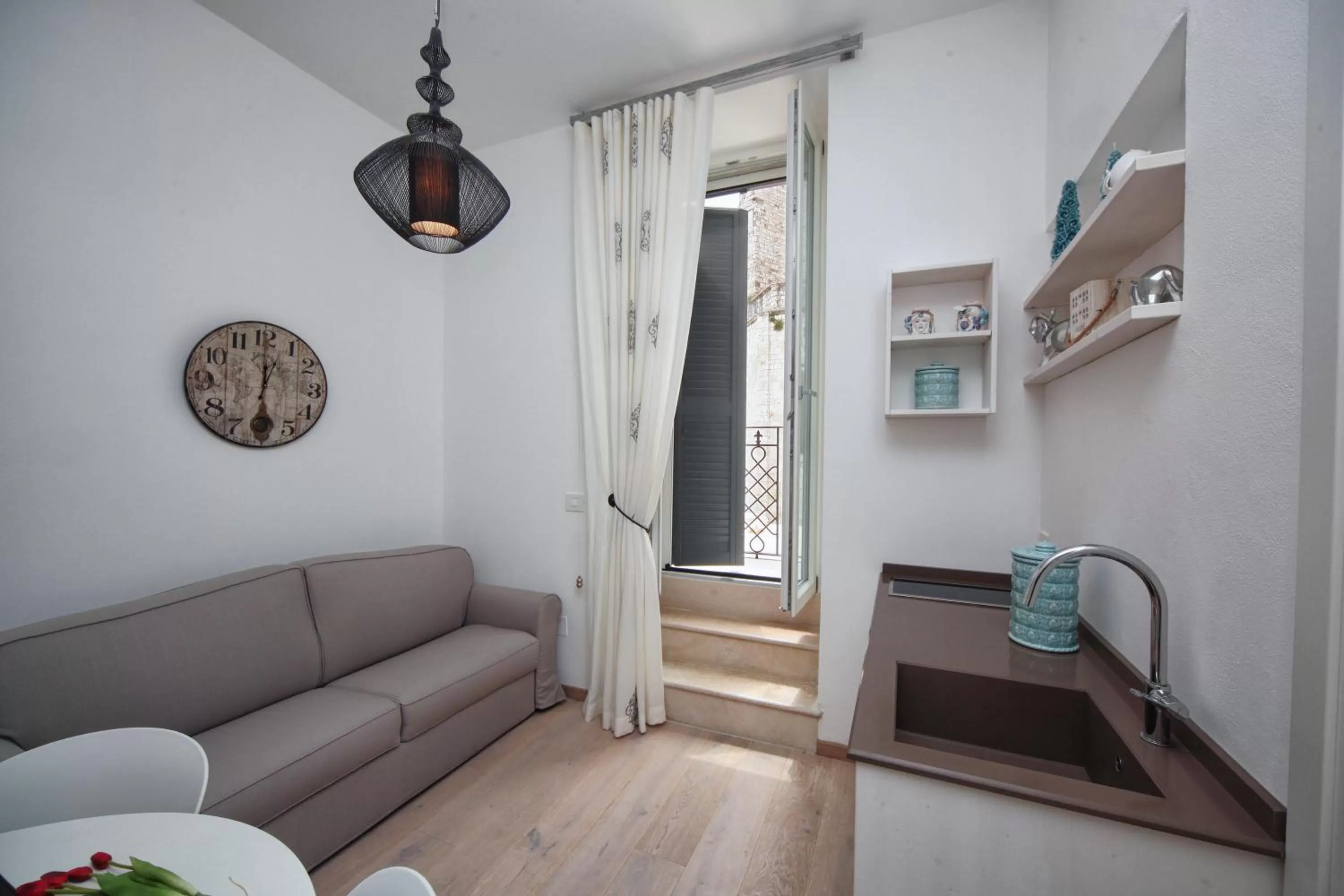 Living room in Mare Versus Luxury Suites