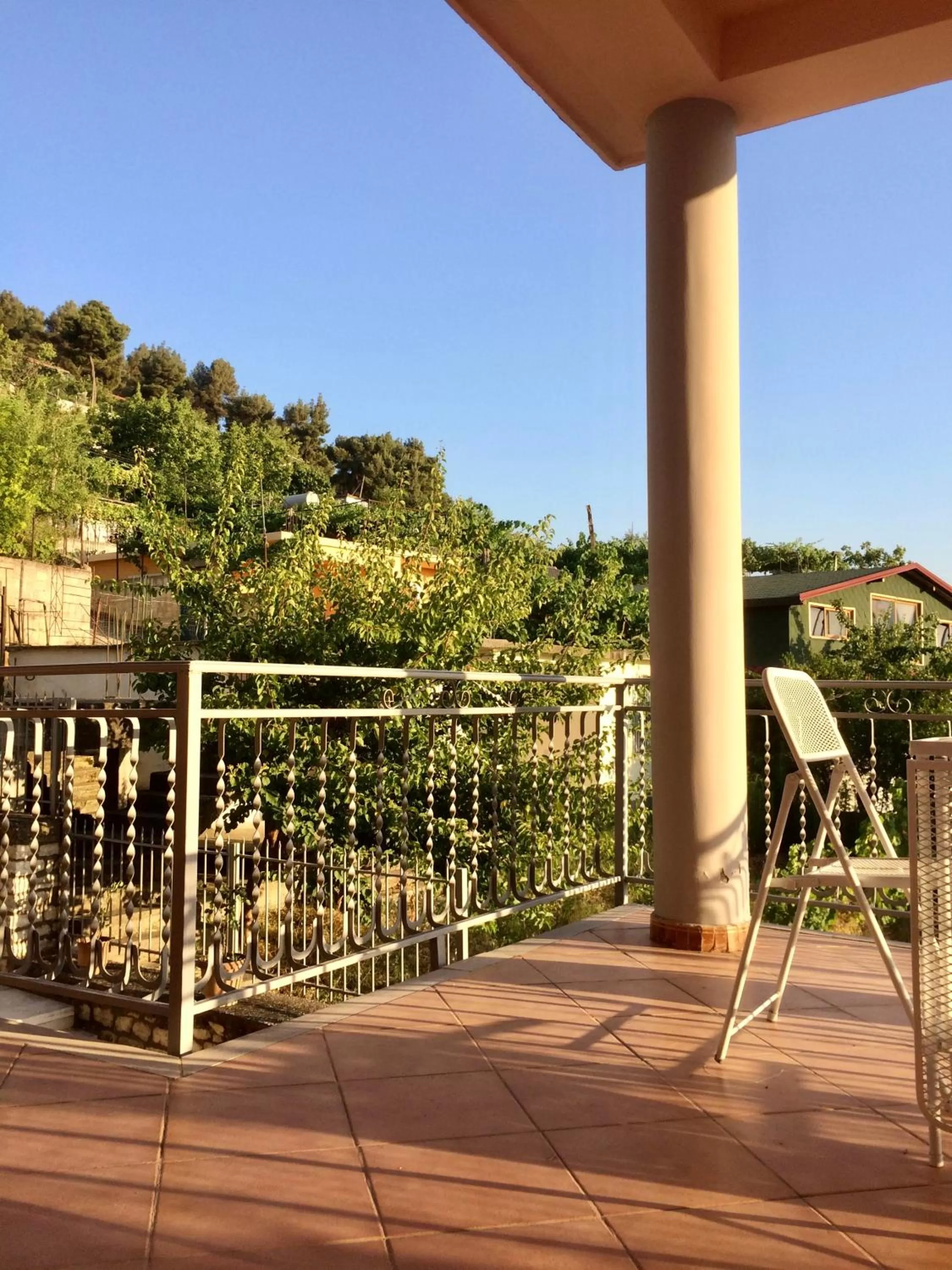 Balcony/Terrace in Guesthouse Villa Rosa Berat