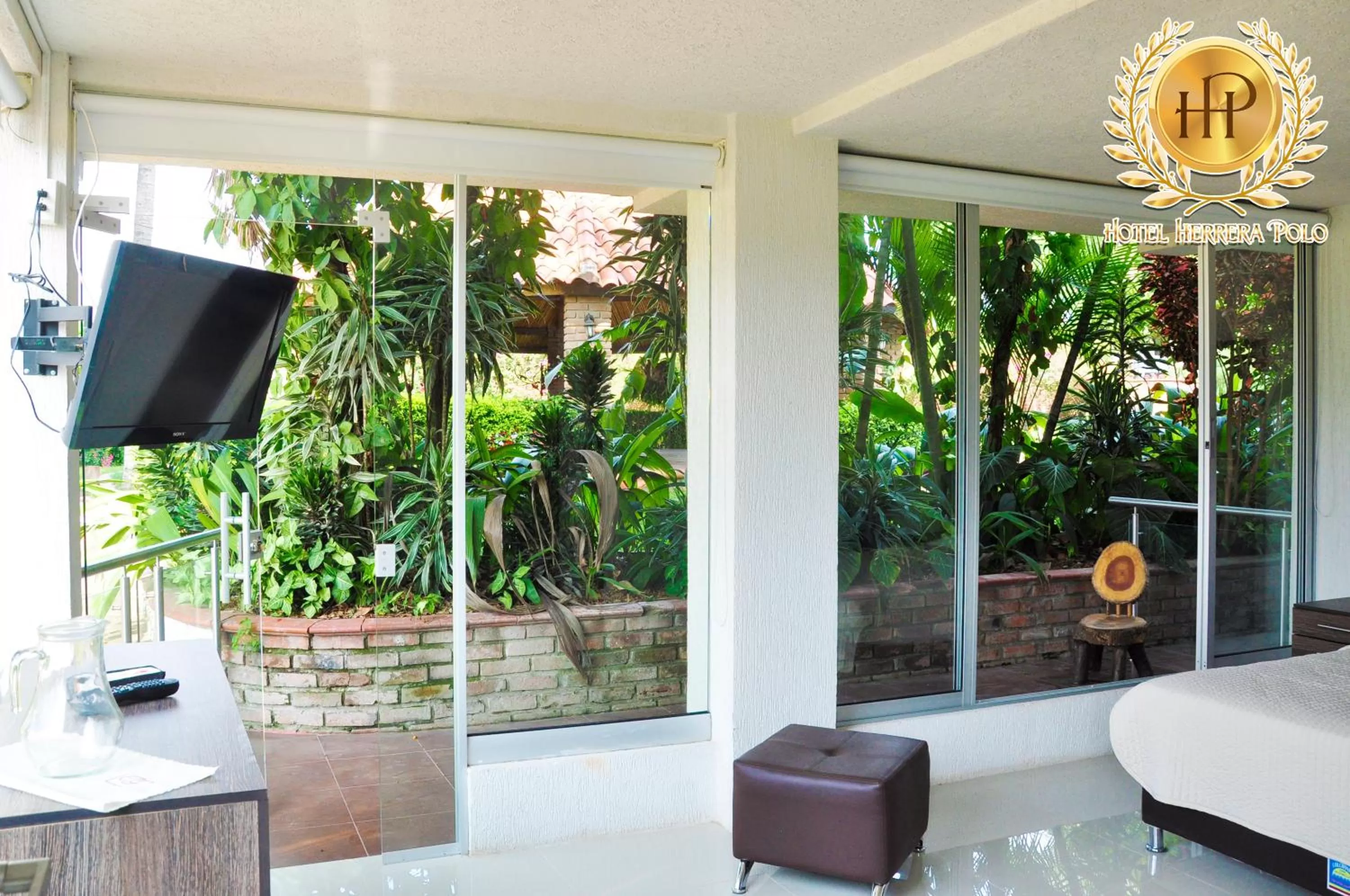 TV and multimedia in Hotel Herrera Polo