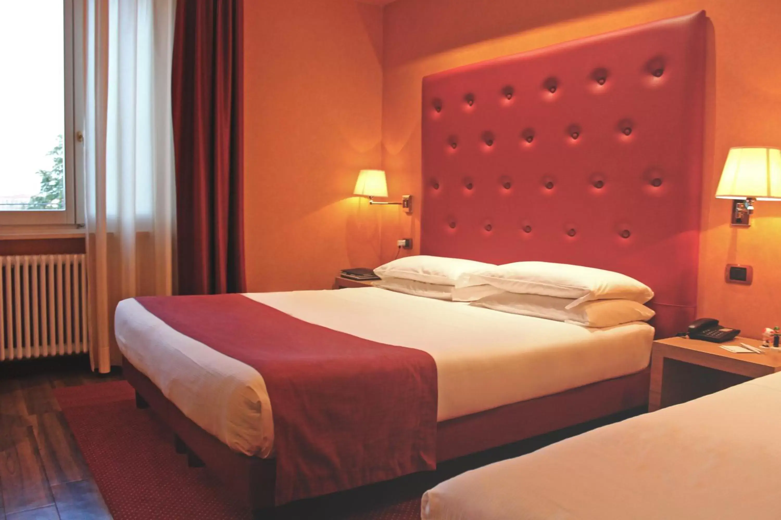 Bed in Best Western Hotel Piemontese