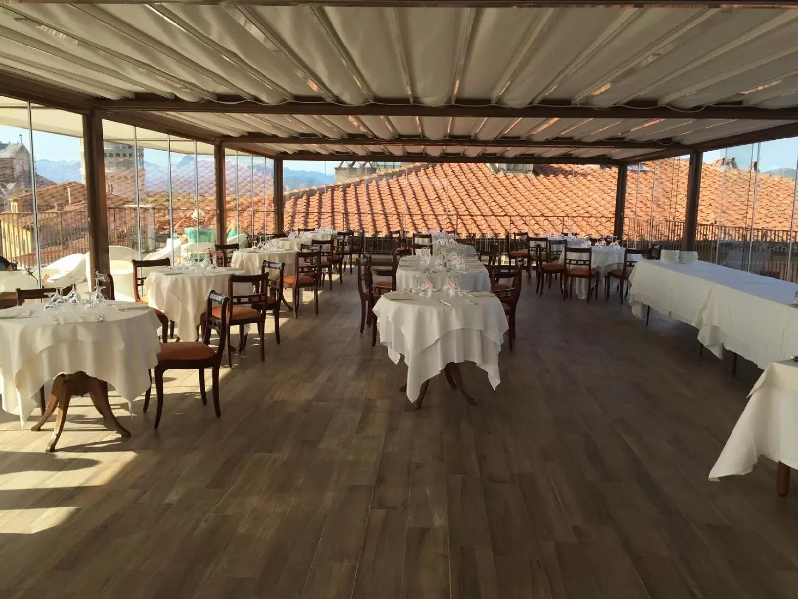 Balcony/Terrace, Restaurant/Places to Eat in Grand Hotel Duomo