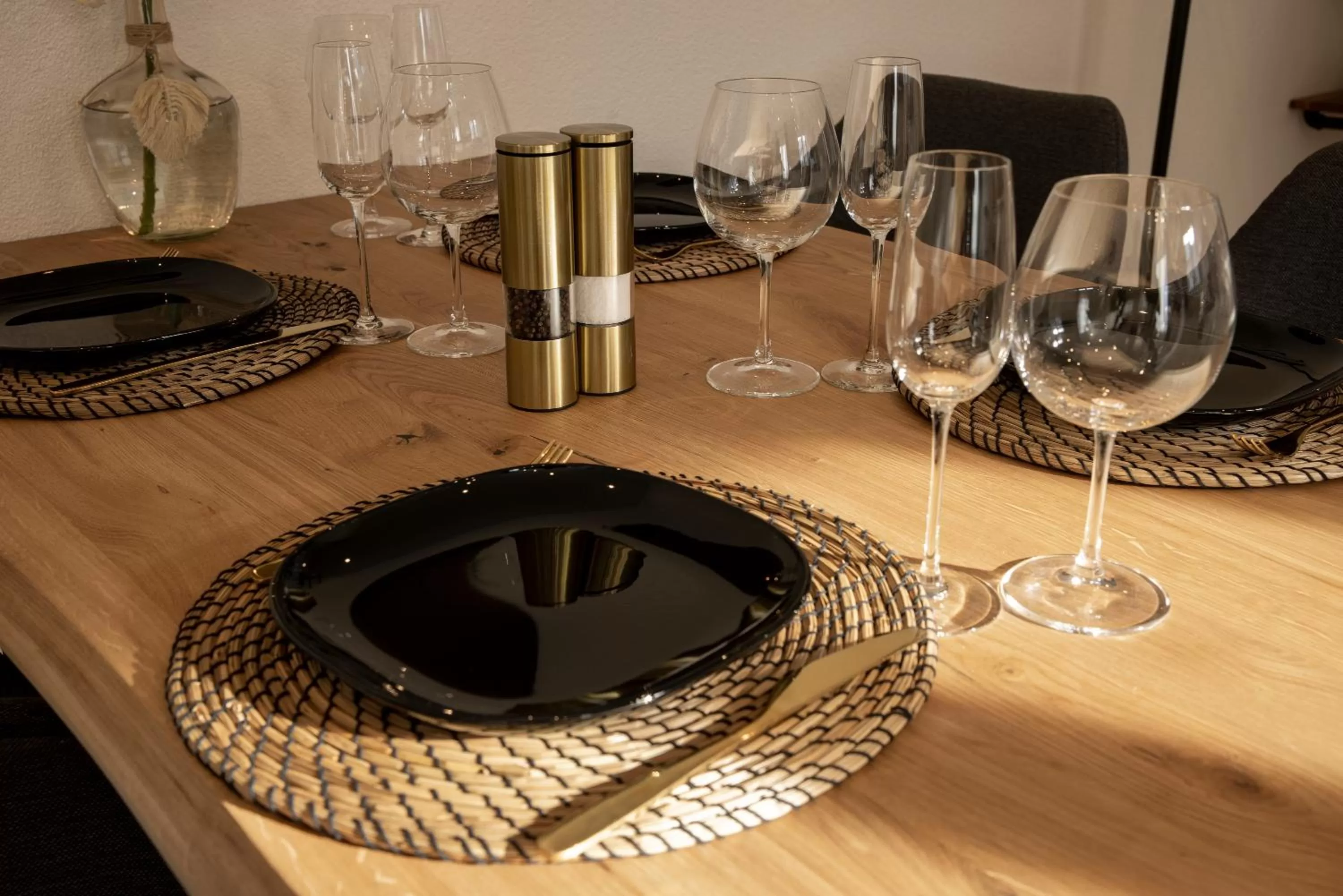 Dining area in EH Apartments Jupiter