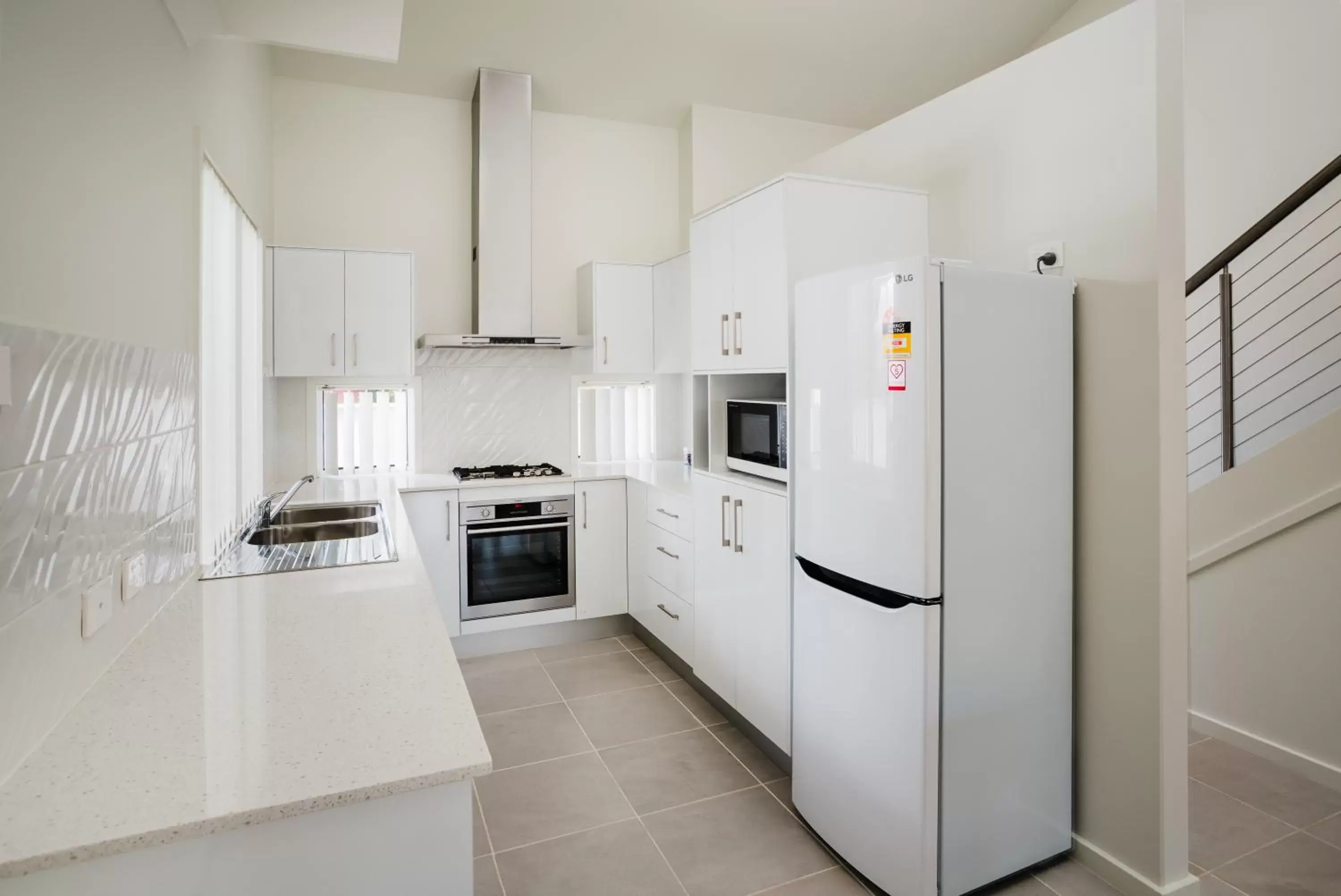 Kitchen or kitchenette, Kitchen/Kitchenette in Wallsend Executive Apartments