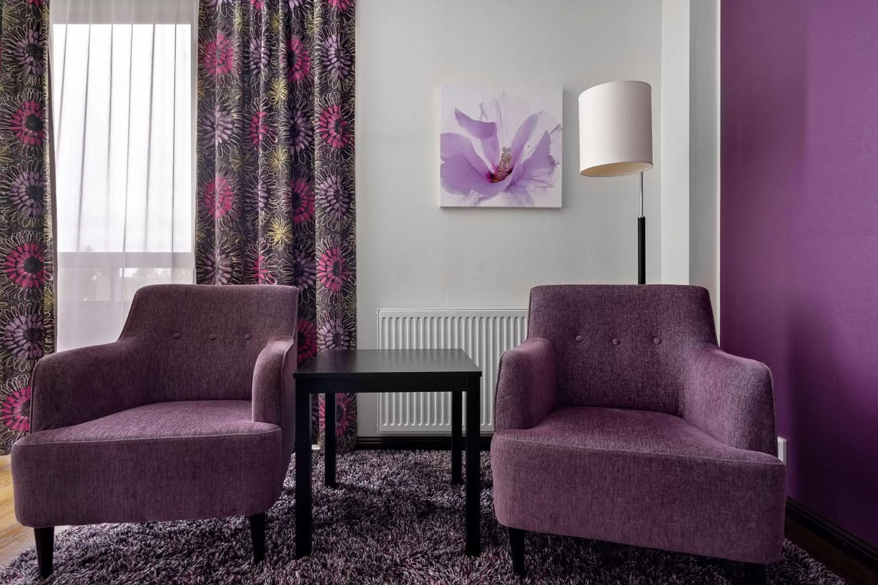 Bedroom, Seating Area in Best Western Royal Star