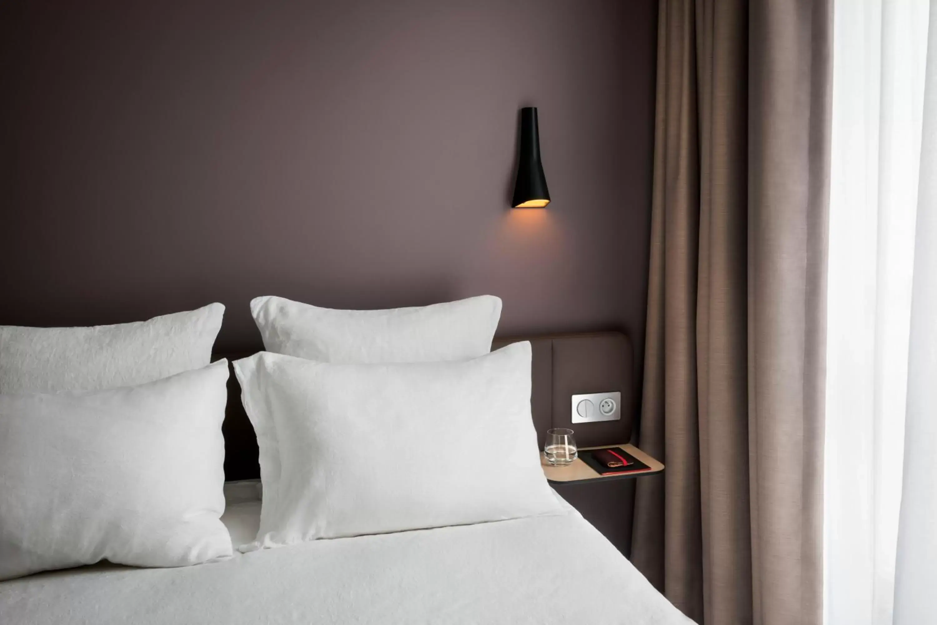 Bedroom, Bed in Okko Hotels Lyon Pont Lafayette