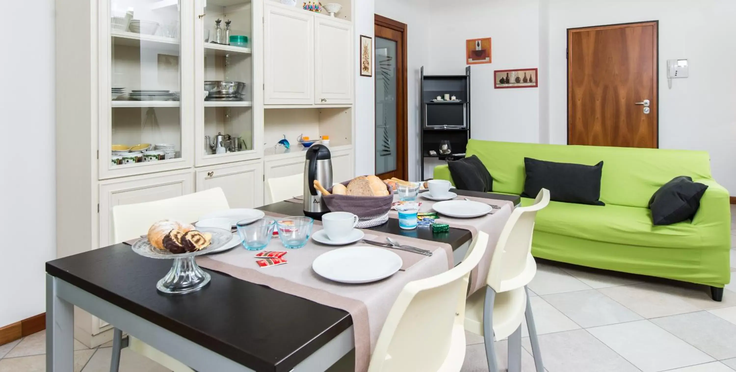 Dining area in La Casa di Linda