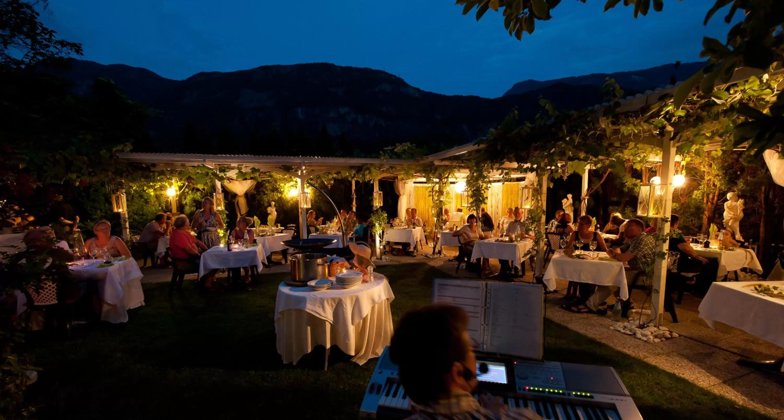 Restaurant/places to eat in Hotel Villa Groff