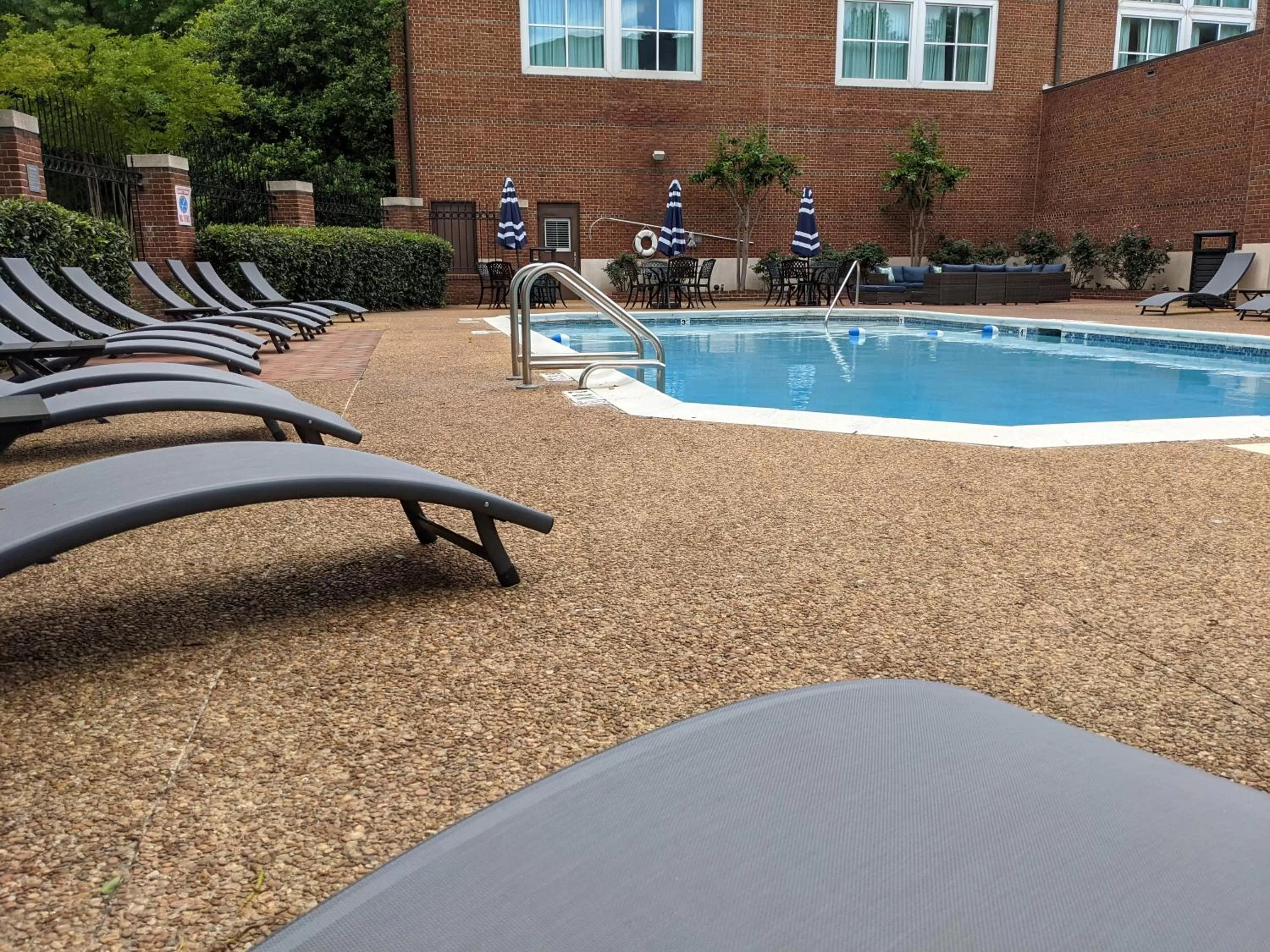 Pool view in Hotel Capstone