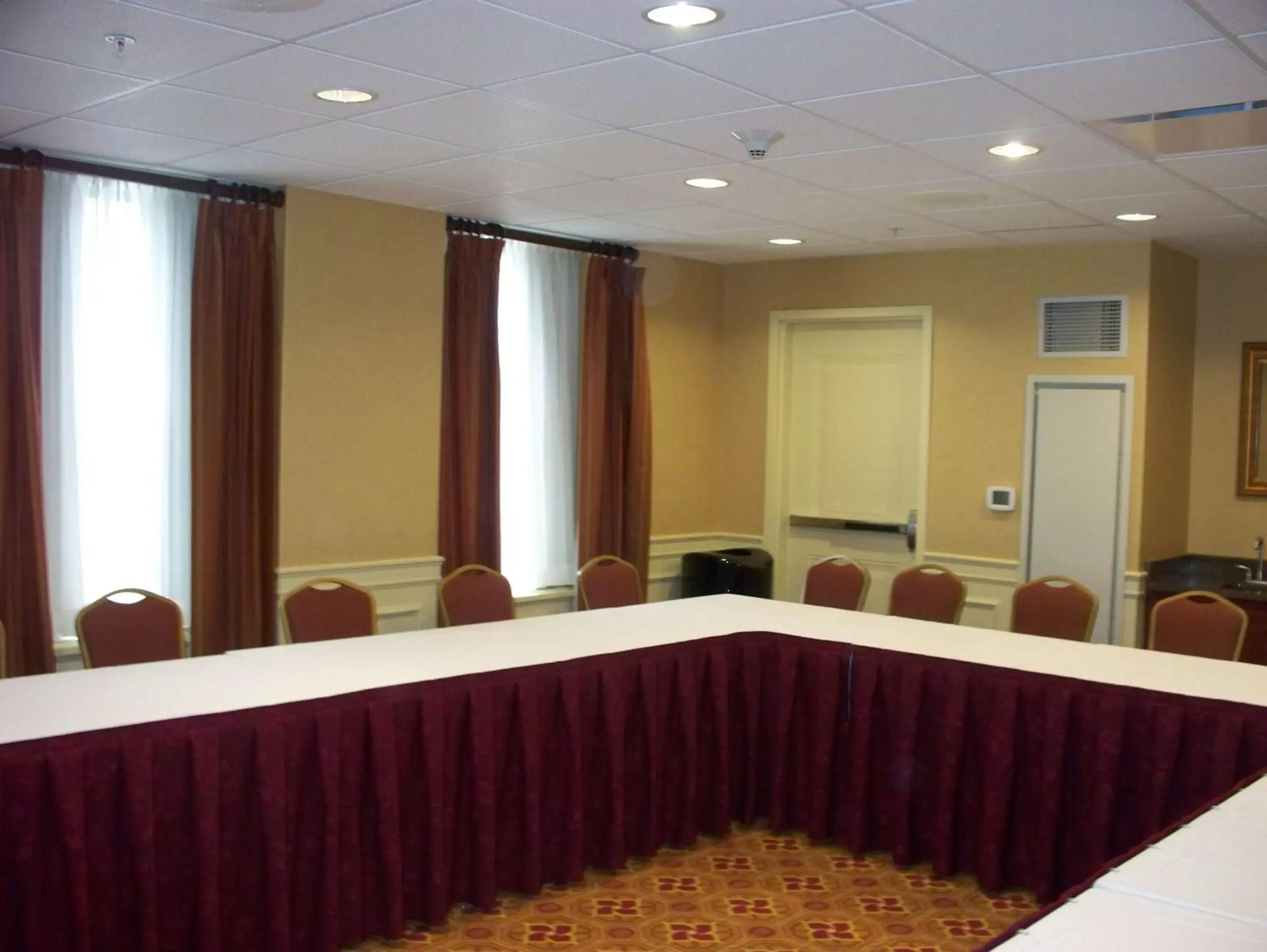 Meeting/conference room in Hampton Inn & Suites Providence Downtown