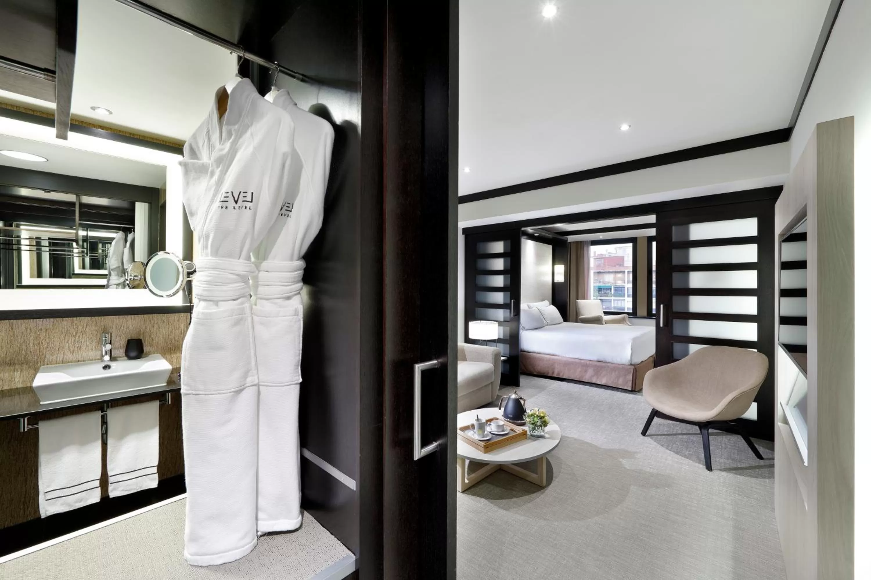 Bed in Melia Barcelona Sarriá